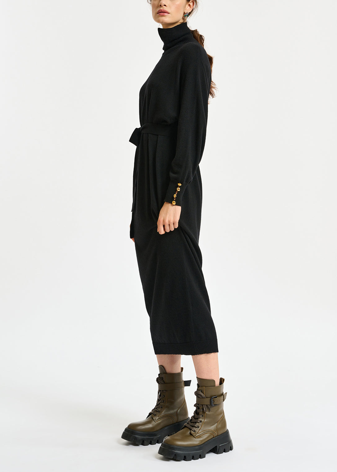 Zwarte gebreide jurk met rolkraag RE—SSENTIEL | Essentiel second hand