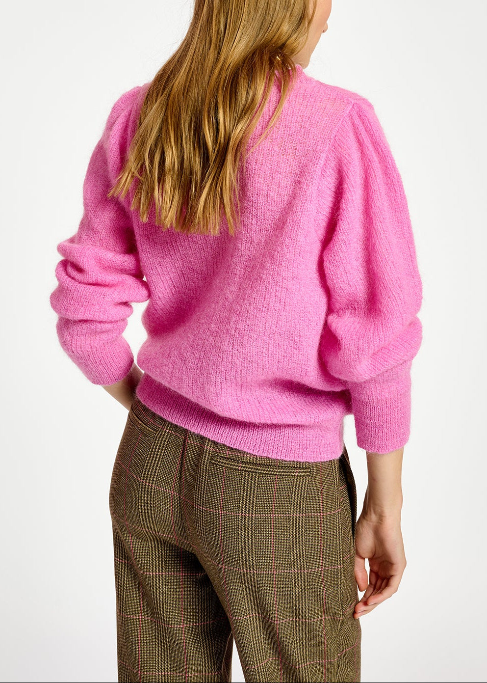 Pull rose néon en mohair mélangé à  épaules bouffantes RE—SSENTIEL | Essentiel second hand