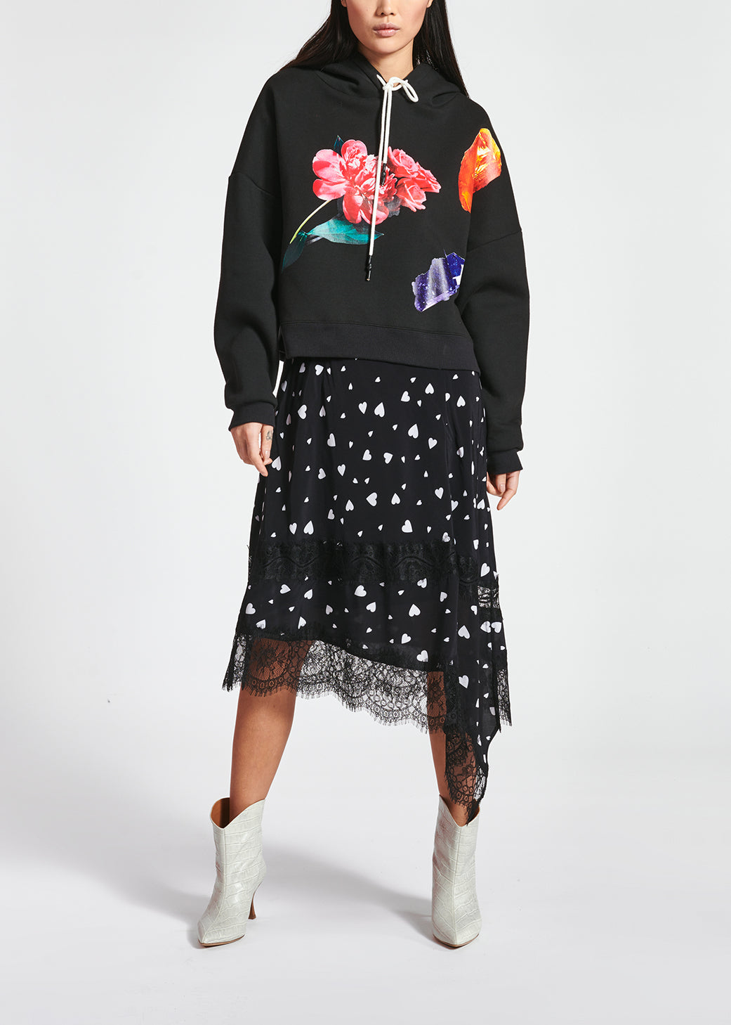 Black organic cotton hoodie with print detail RE—SSENTIEL | Essentiel second hand