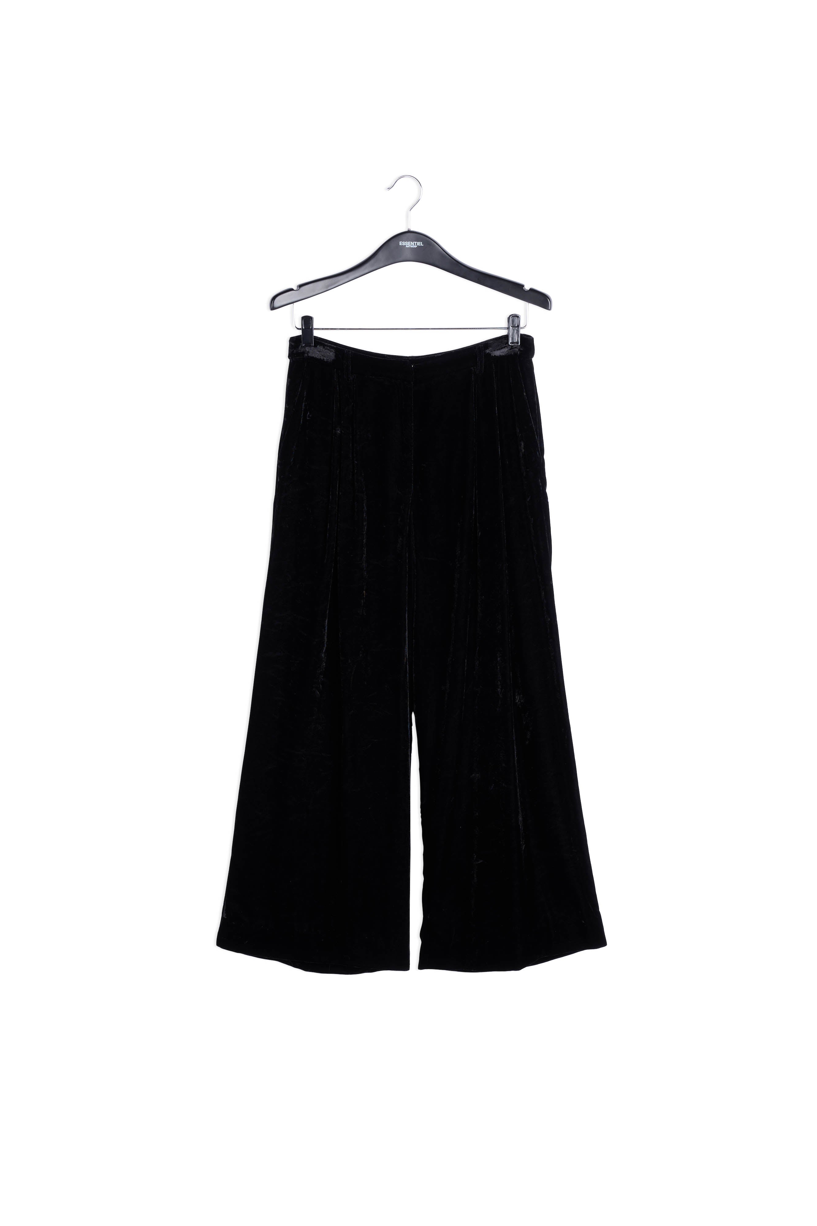 Pantalon Noire RE—SSENTIEL | Essentiel second hand