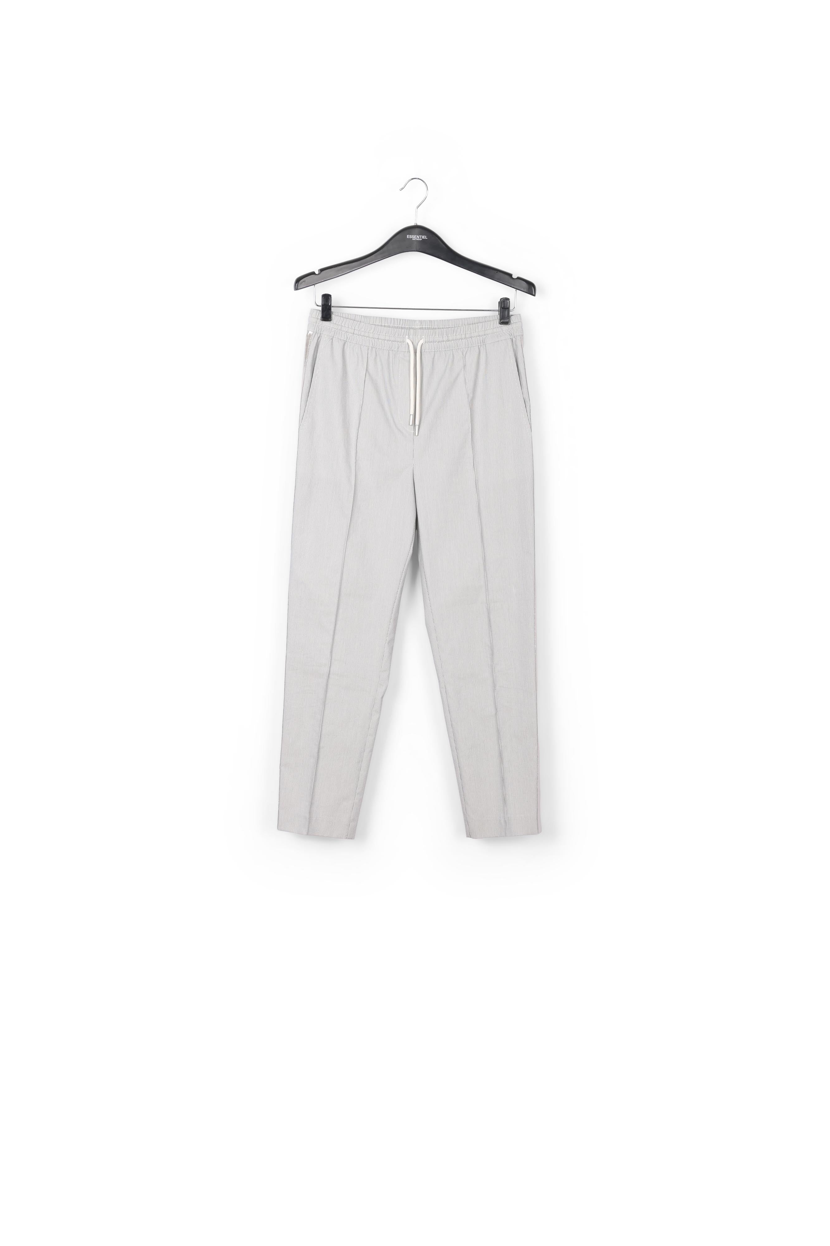 Pantalon à carreaux gris et blanc cassé RE—SSENTIEL | Essentiel second hand