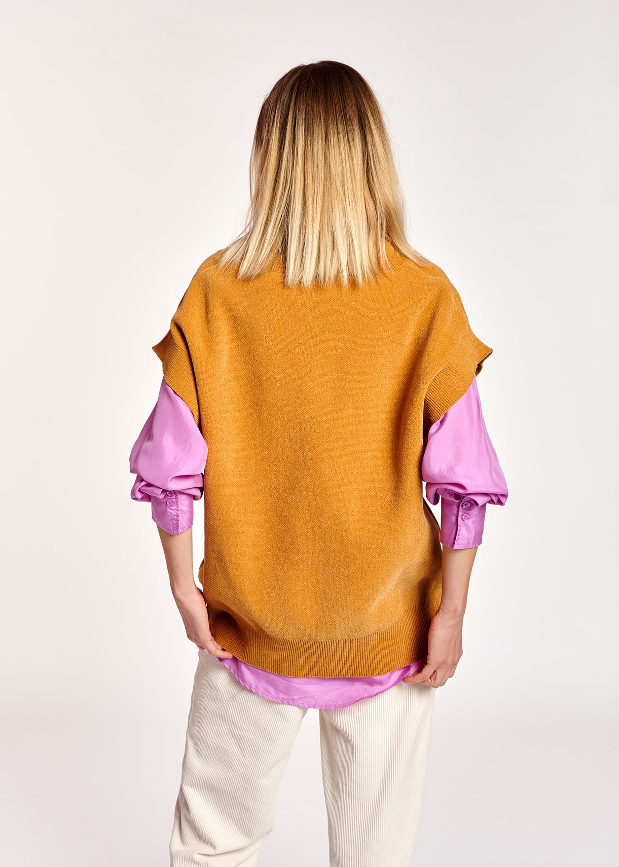 Camel sleeveless knitted vest RE—SSENTIEL | Essentiel second hand