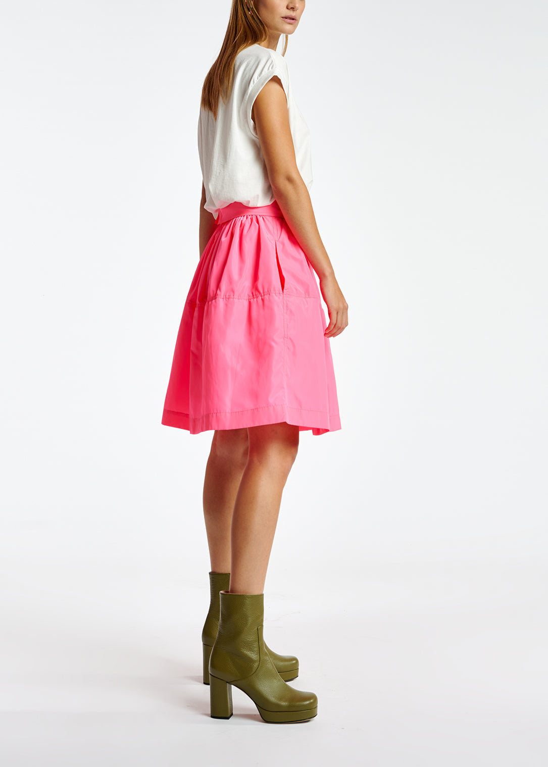Neonroze midirok met plooien RE—SSENTIEL | Essentiel second hand