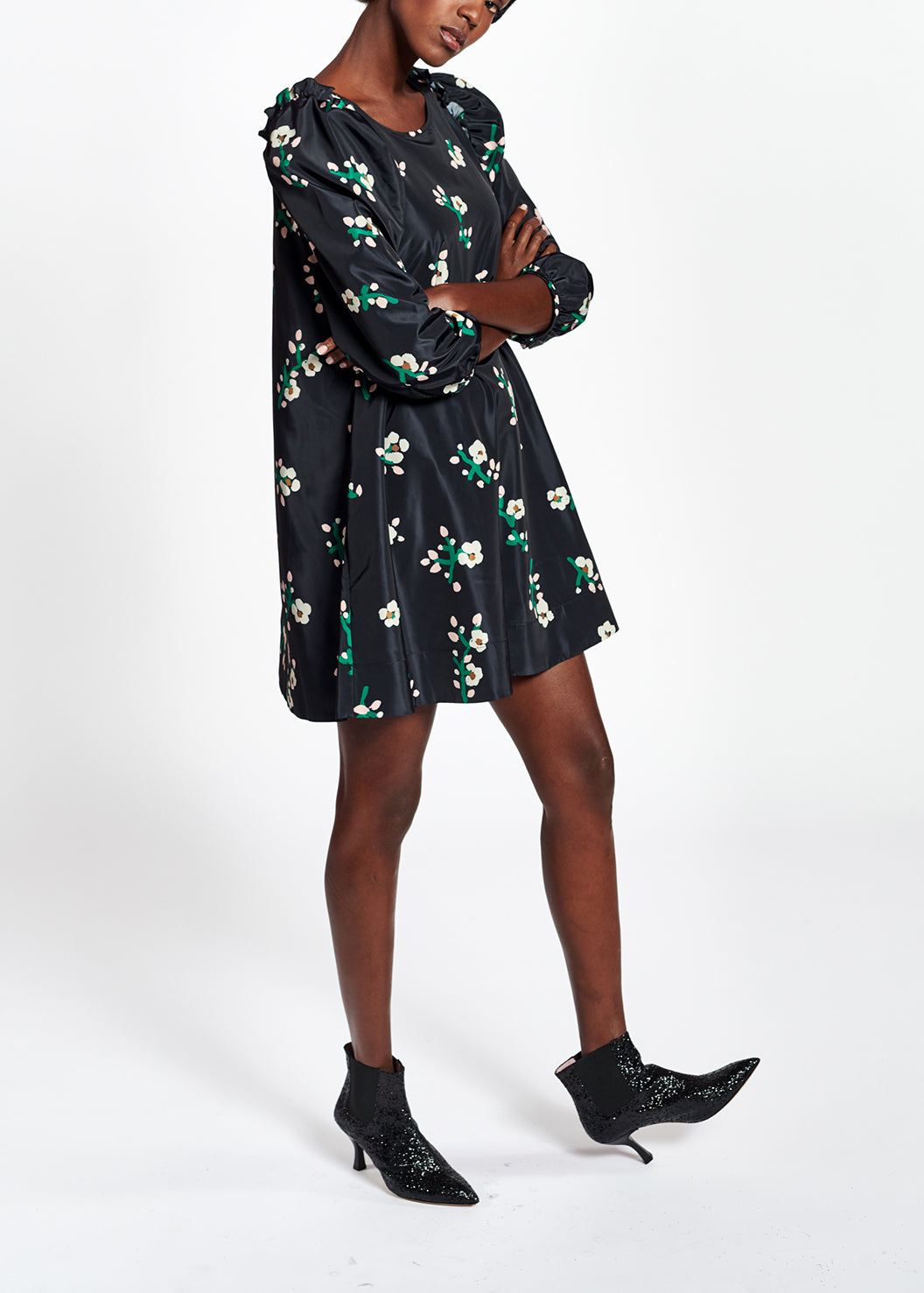 Mini robe noire en taffetas RE—SSENTIEL | Essentiel second hand