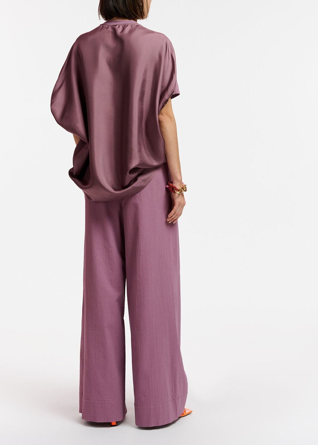 Pantalon mauve aux jambes larges RE—SSENTIEL | Essentiel second hand