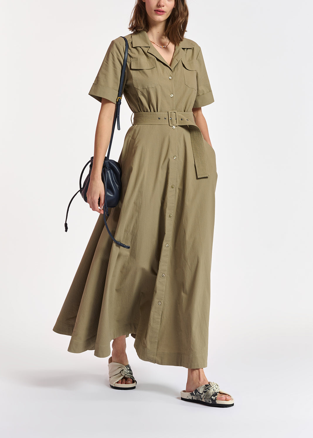 Maxi robe chemise kaki RE—SSENTIEL | Essentiel second hand