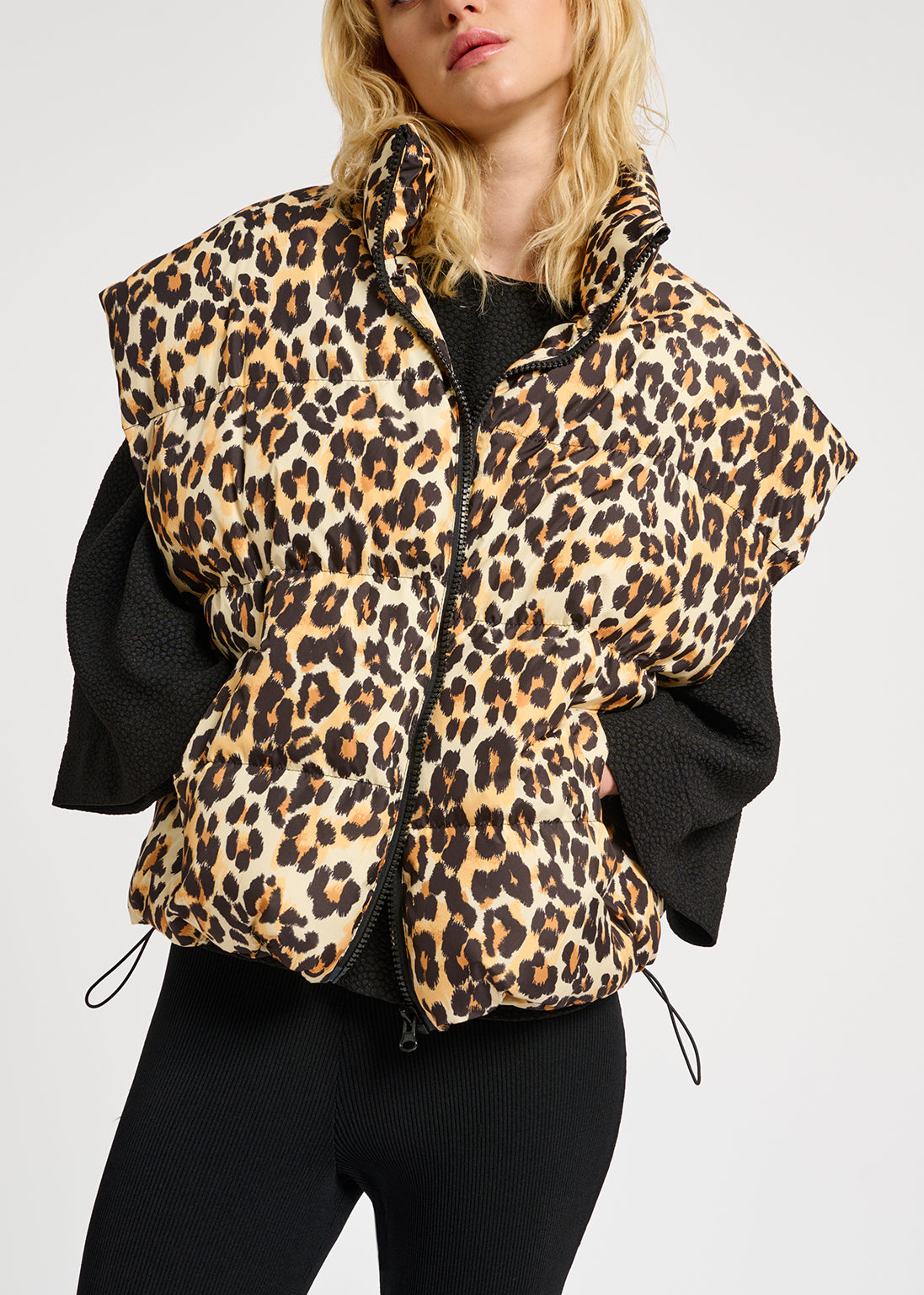 Leopard-print puffer vest RE—SSENTIEL | Essentiel second hand