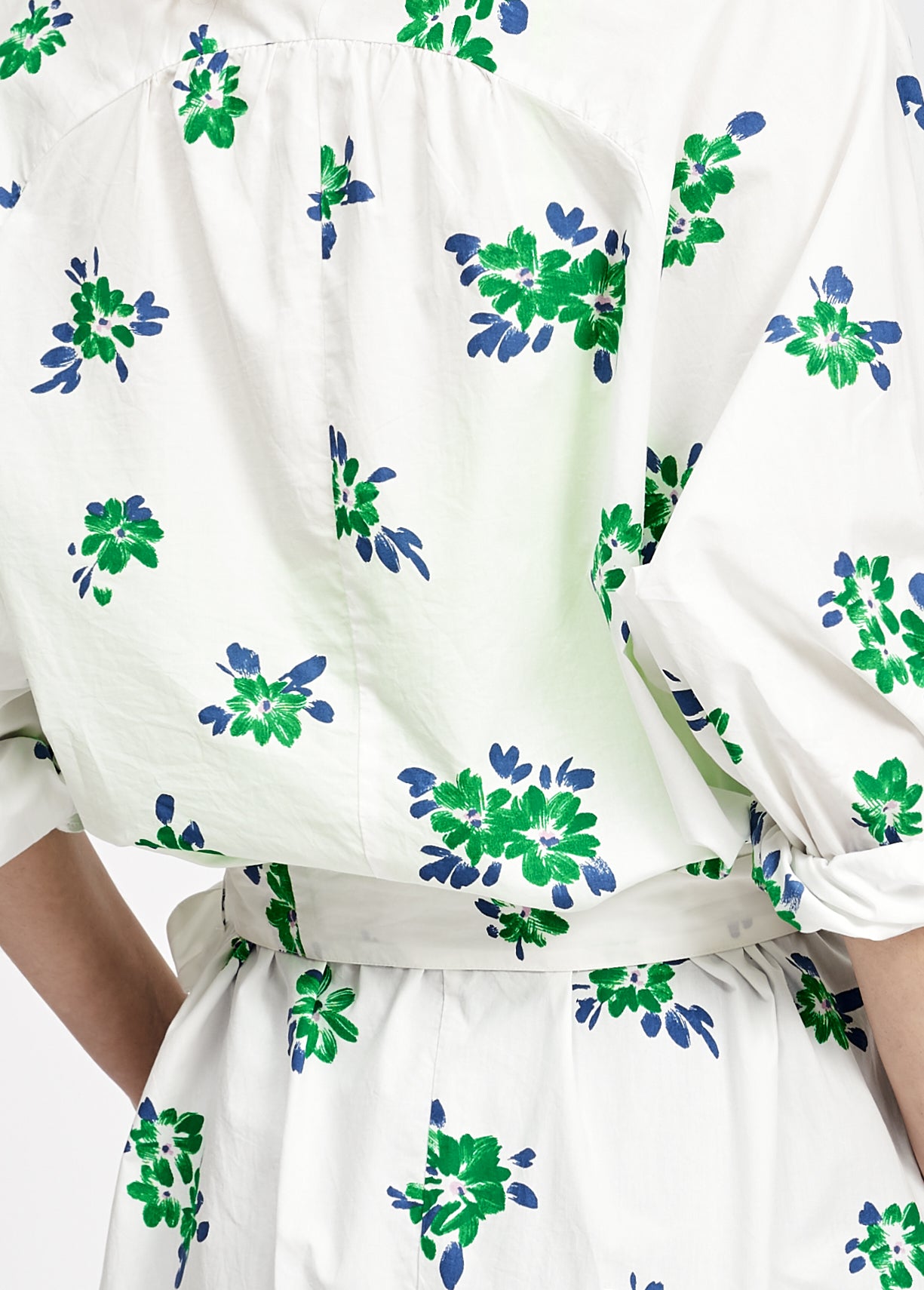 Squeaky robe RE—SSENTIEL | Essentiel second hand