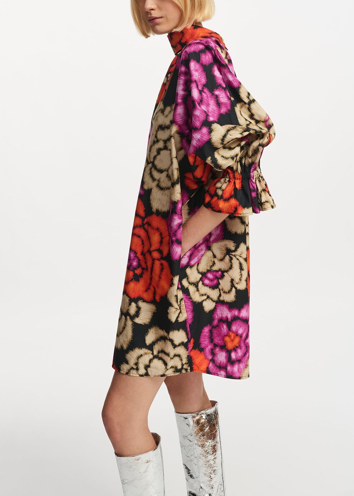 Mini-robe noire, orange et écru à  col montant RE—SSENTIEL | Essentiel second hand