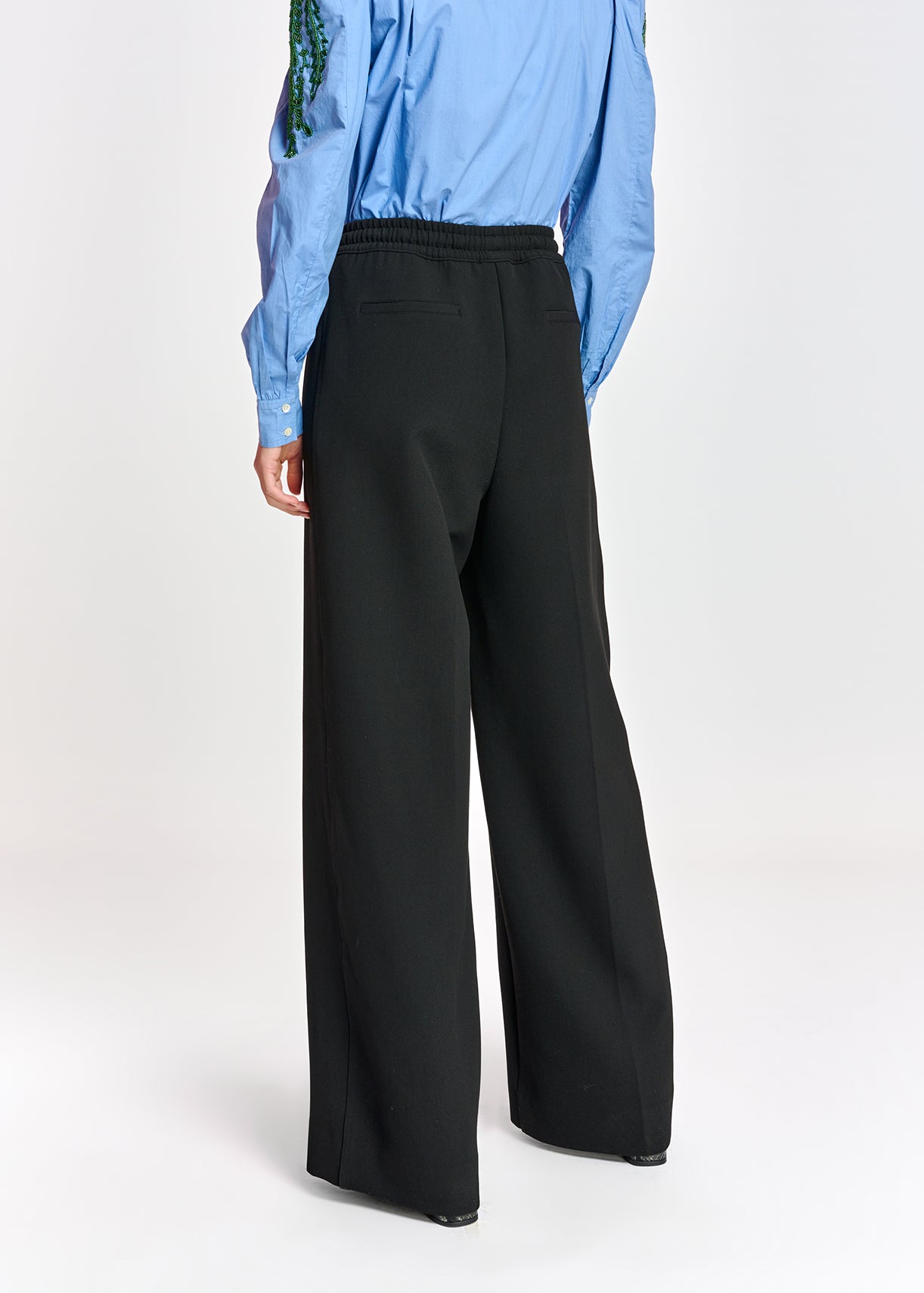 Zwarte broek met wijde snit RE—SSENTIEL | Essentiel second hand