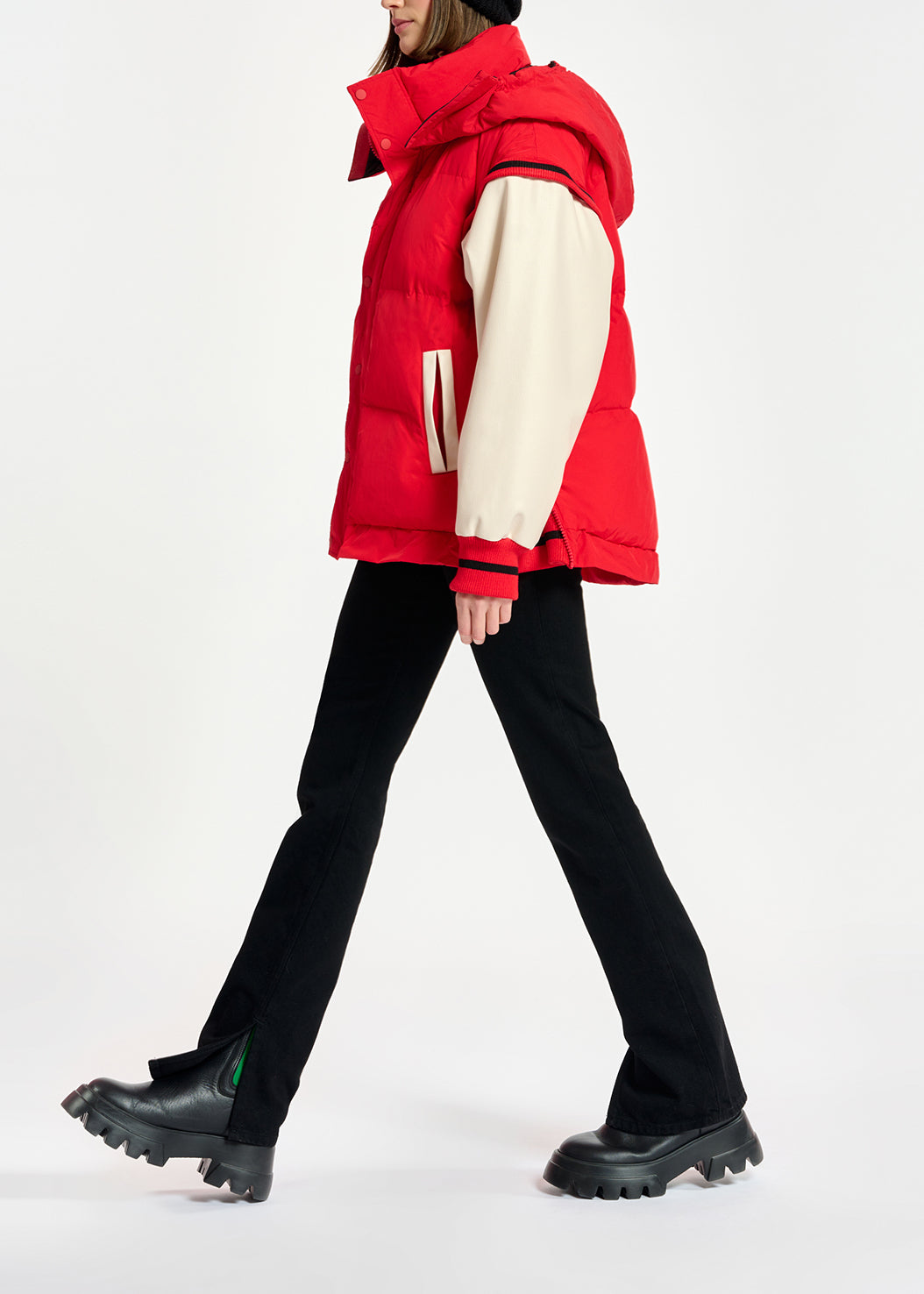 Red hooded puffer vest with faux leather sleeves RE—SSENTIEL | Essentiel second hand