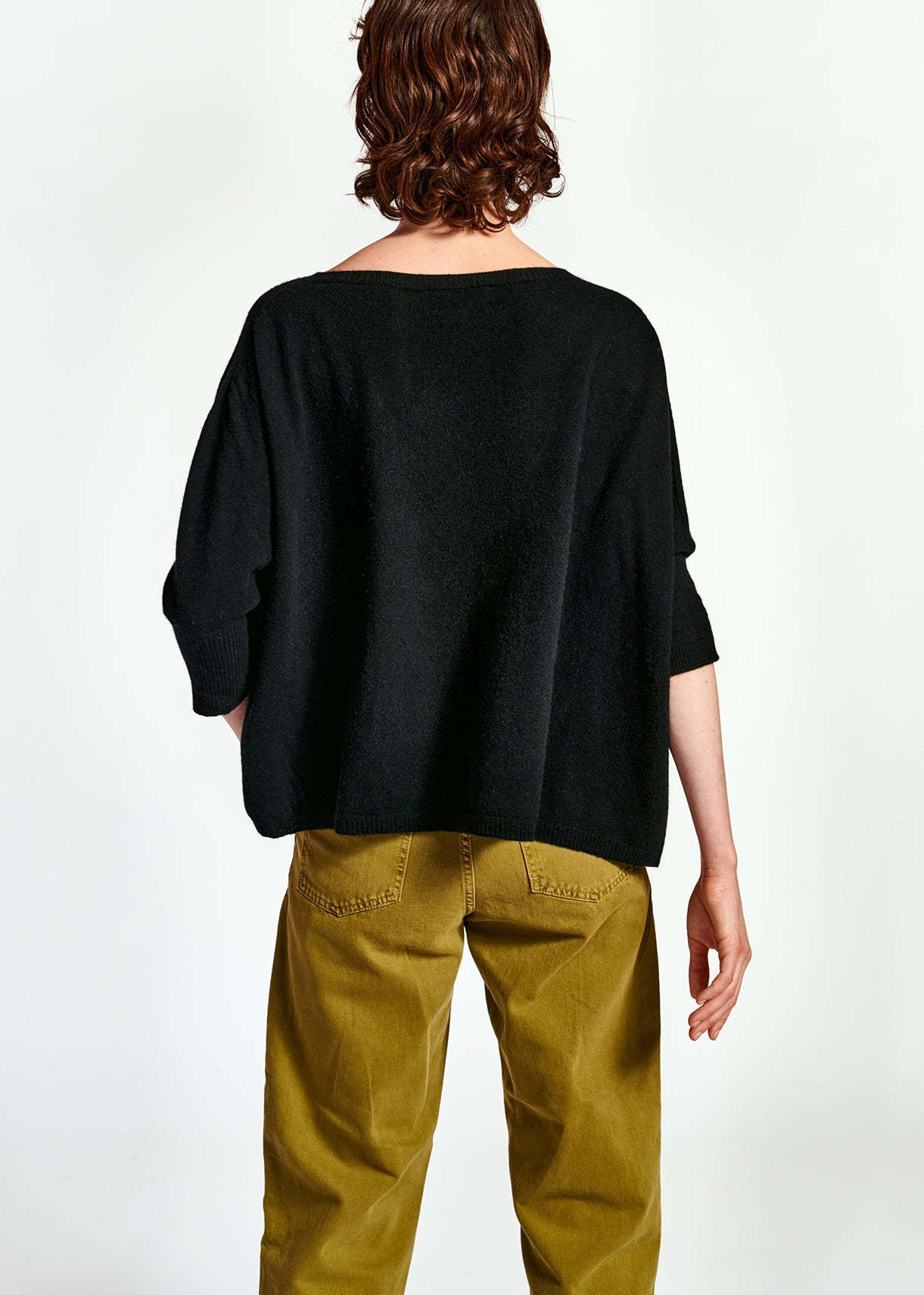 Top noir oversize tricoté en cachemire mélangée RE—SSENTIEL | Essentiel second hand