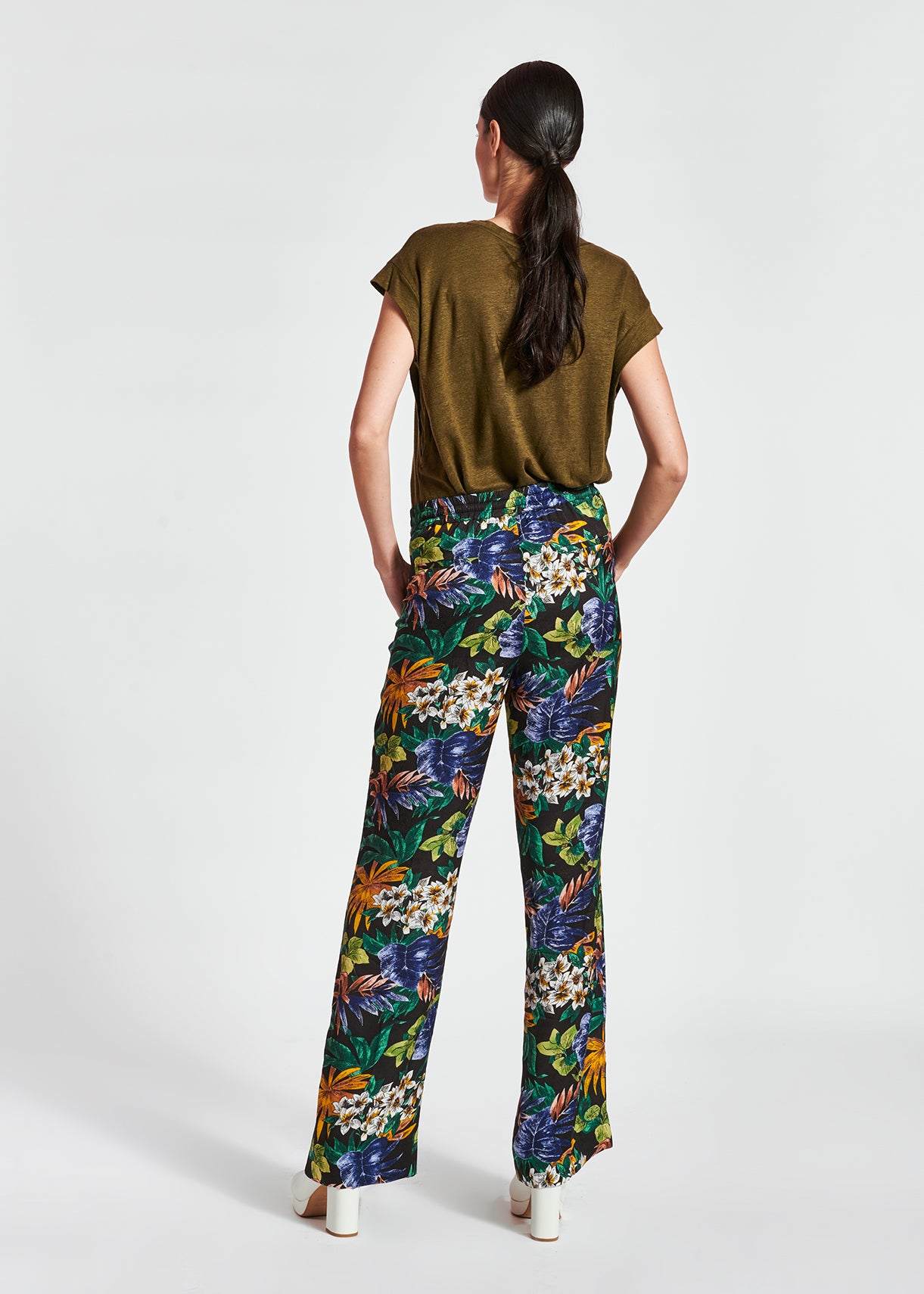 Wijde broek met kleurrijke bloemenprint RE—SSENTIEL | Essentiel second hand