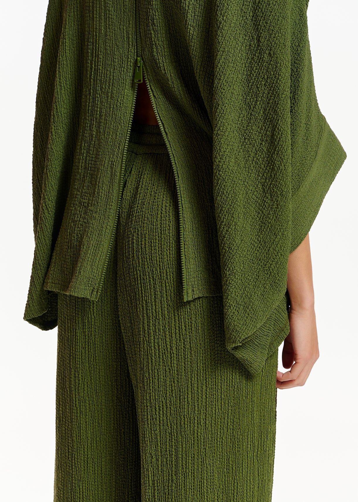 Top oversize en cloqué kaki RE—SSENTIEL | Essentiel second hand