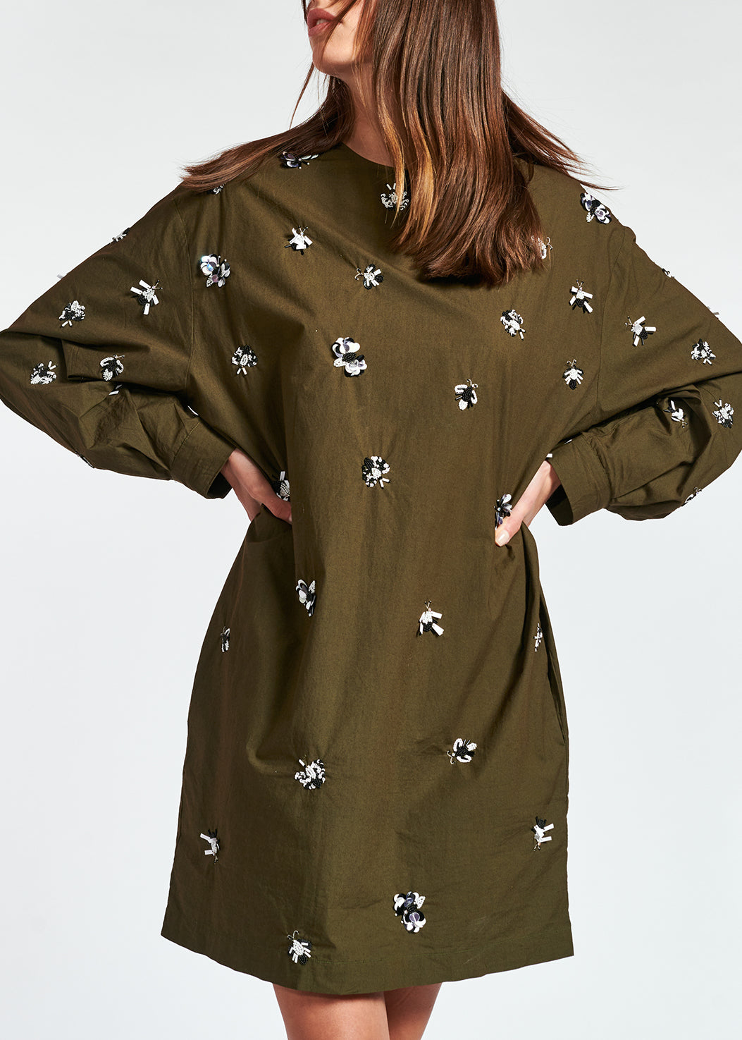 Robe kaki en coton popeline à  paillettes RE—SSENTIEL | Essentiel second hand