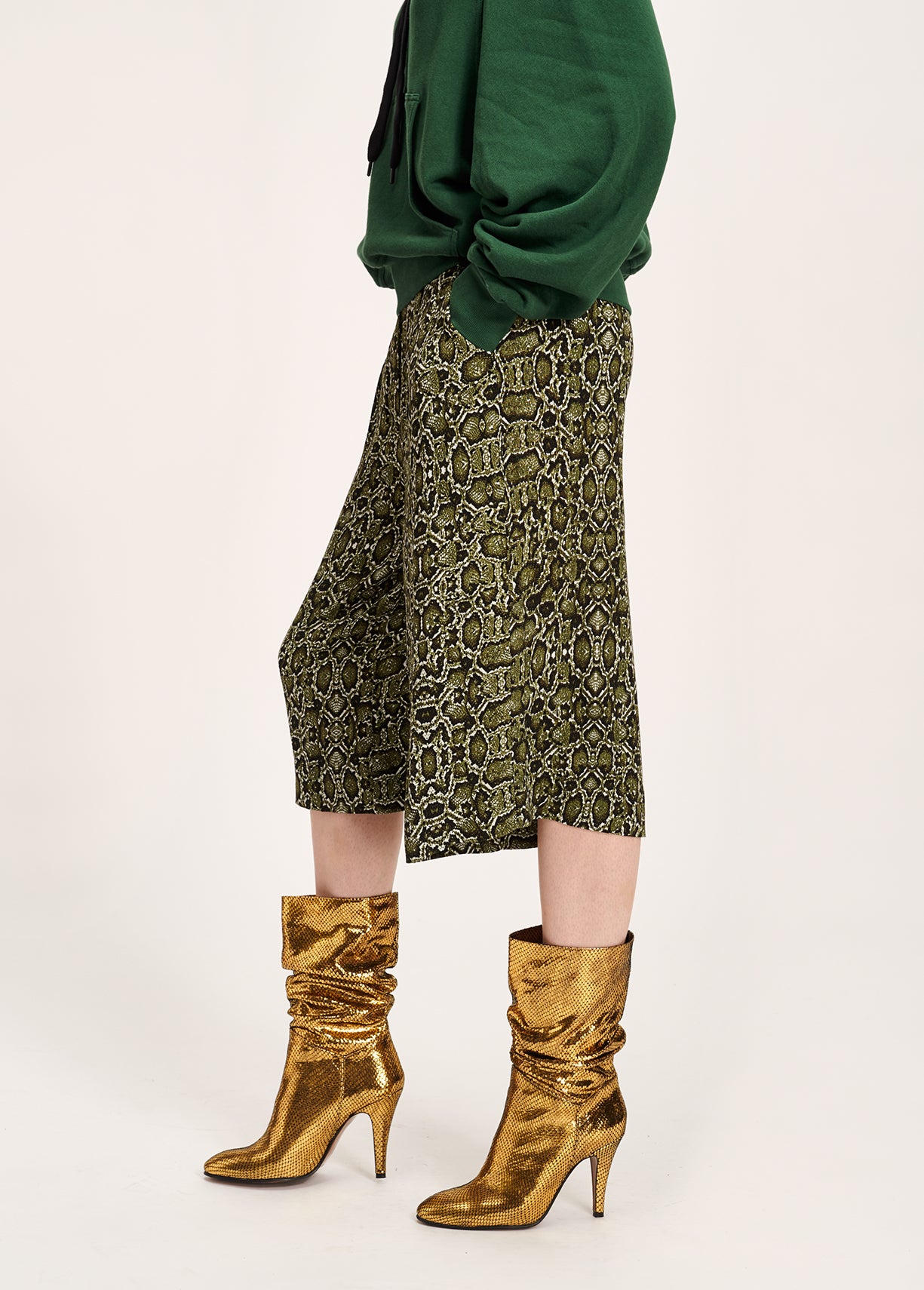 Short long vert kaki à imprimé serpent RE—SSENTIEL | Essentiel second hand