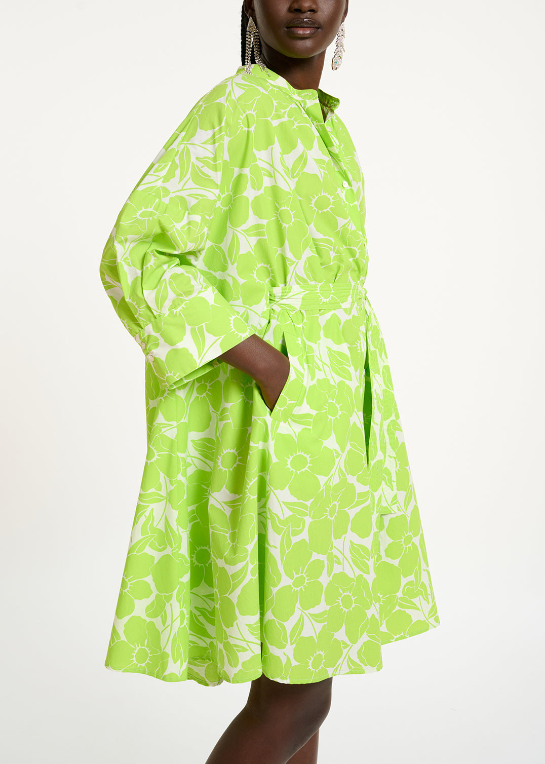 White and lime green floral print cotton knee-length shirt dress RE—SSENTIEL | Essentiel second hand