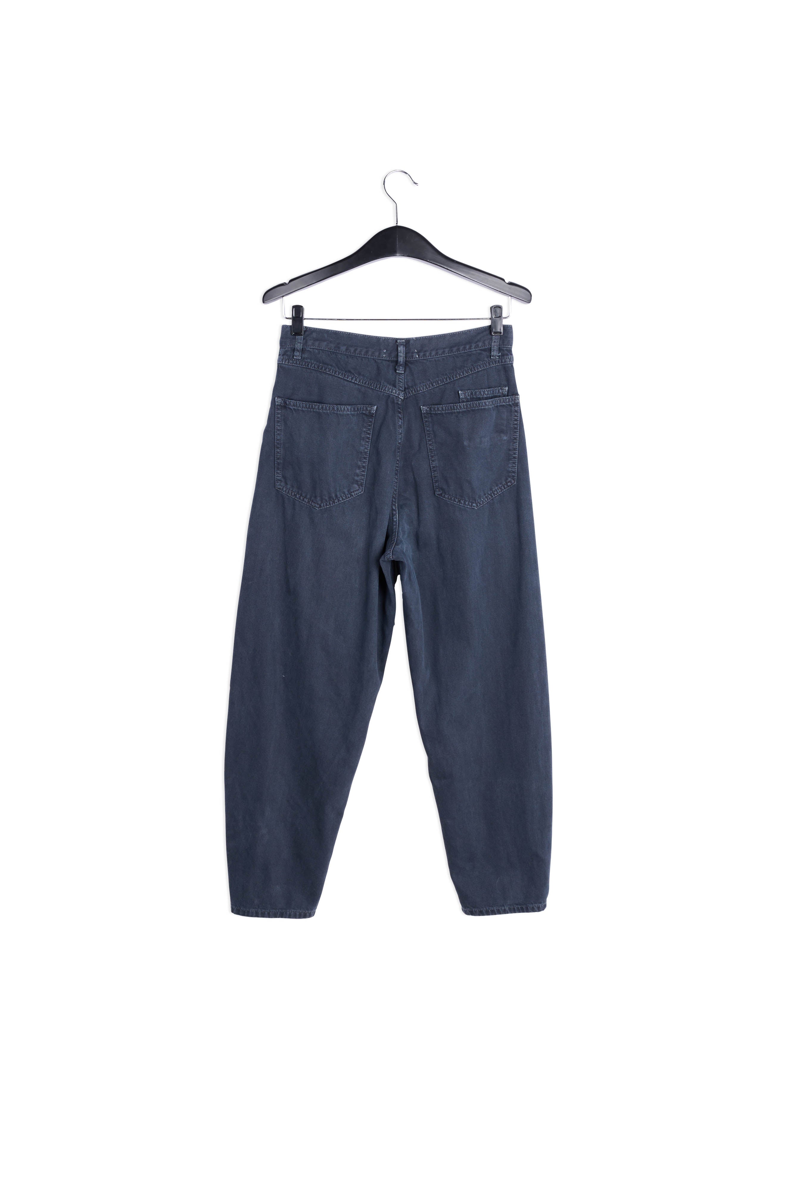 Jean noir à coupe ample et taille haute RE—SSENTIEL | Essentiel second hand