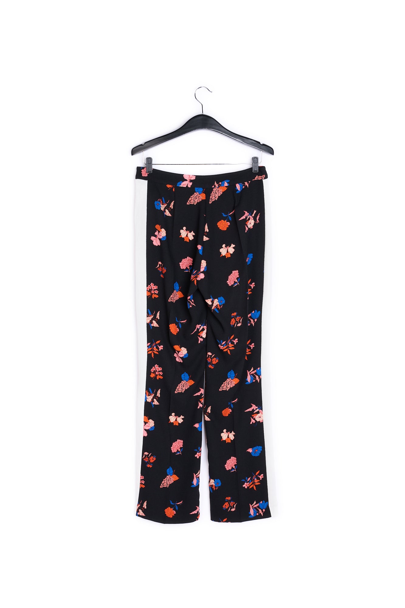 Black straight leg pants with flower print RE—SSENTIEL | Essentiel second hand