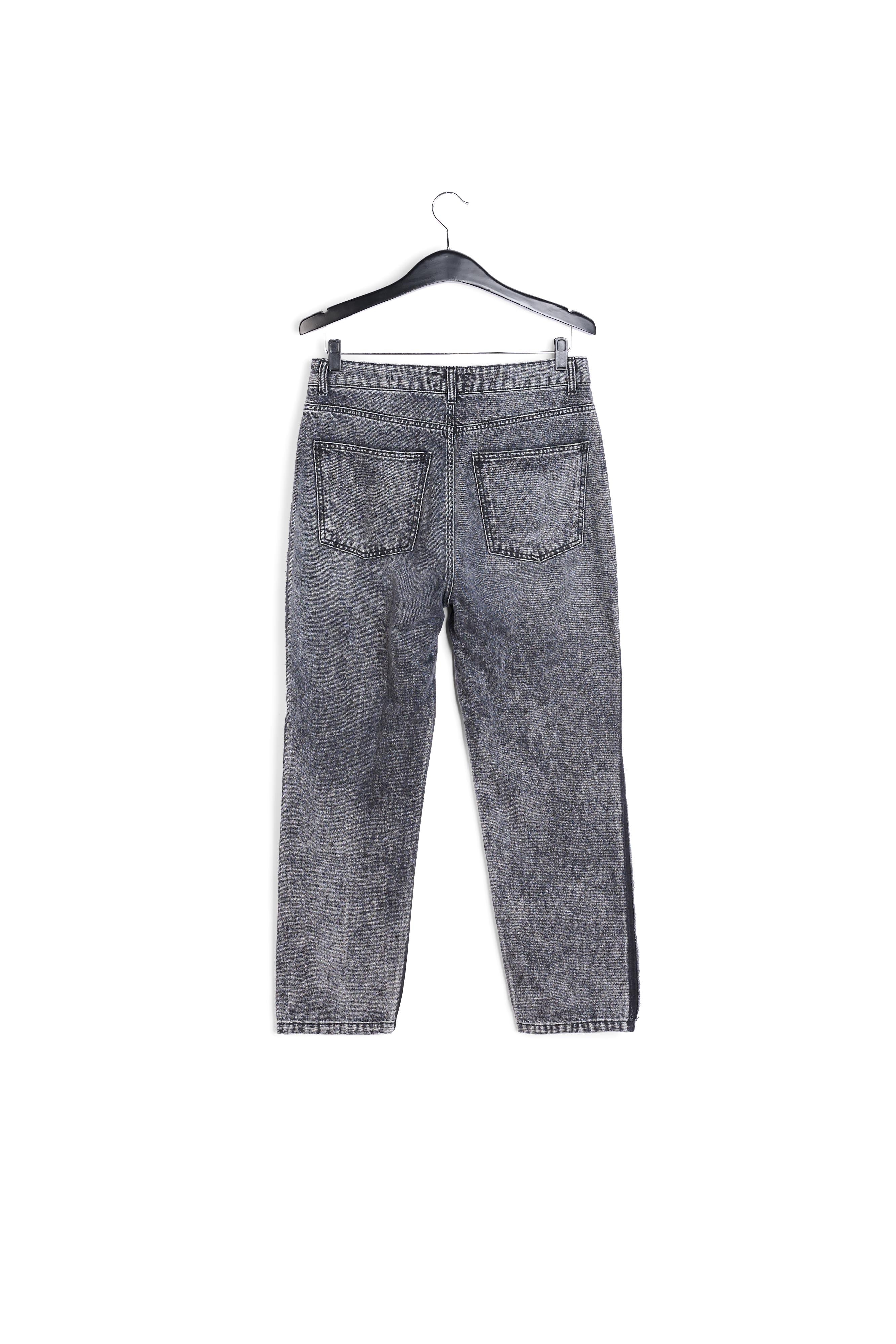 Jean gris foncé aux jambes droites RE—SSENTIEL | Essentiel second hand