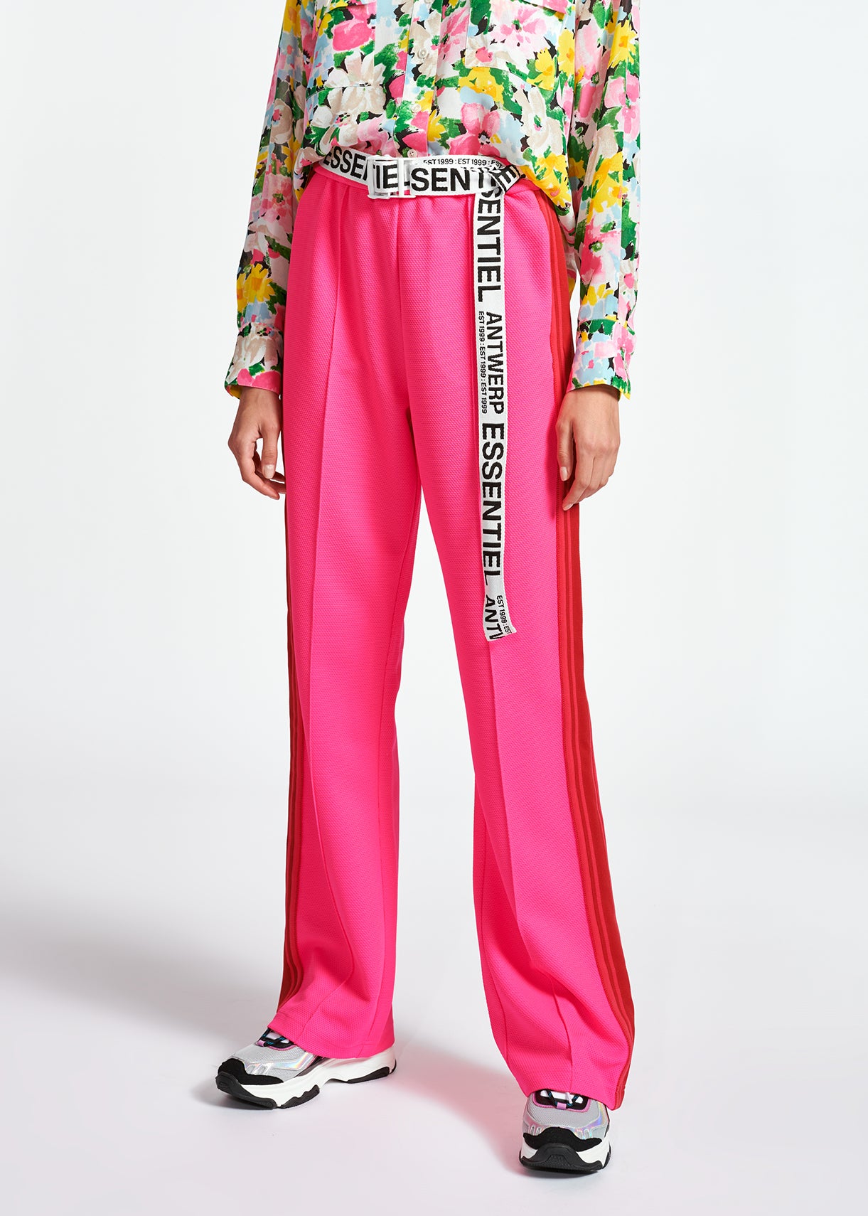 Bright pink track pants with stripe detail RE—SSENTIEL | Essentiel second hand