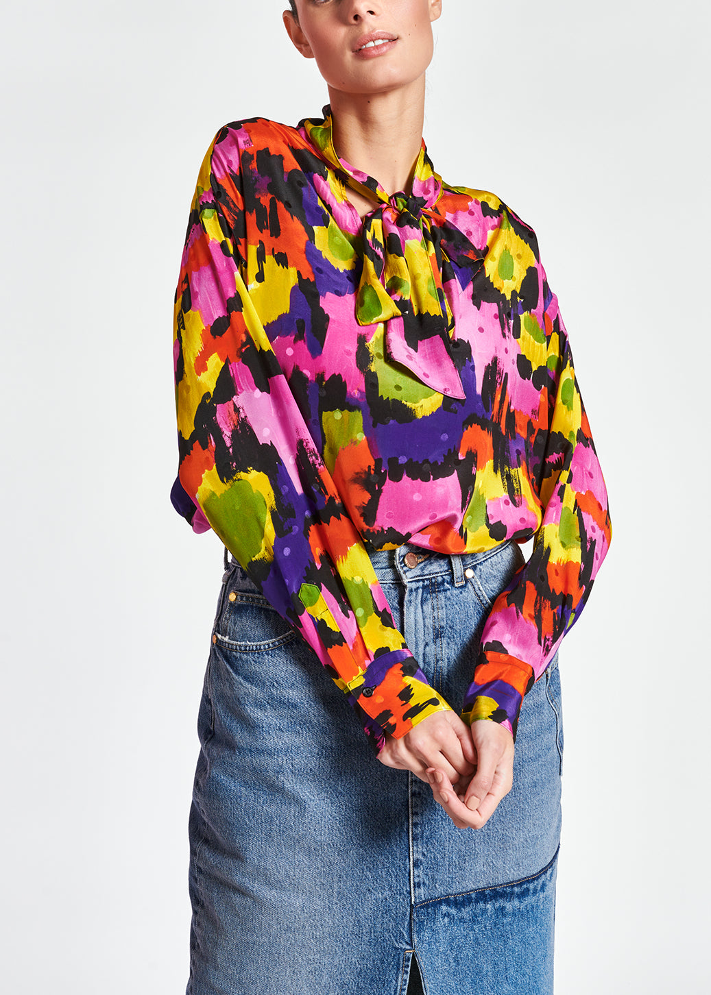 Colorful silk shirt with pussy-bow collar RE—SSENTIEL | Essentiel second hand