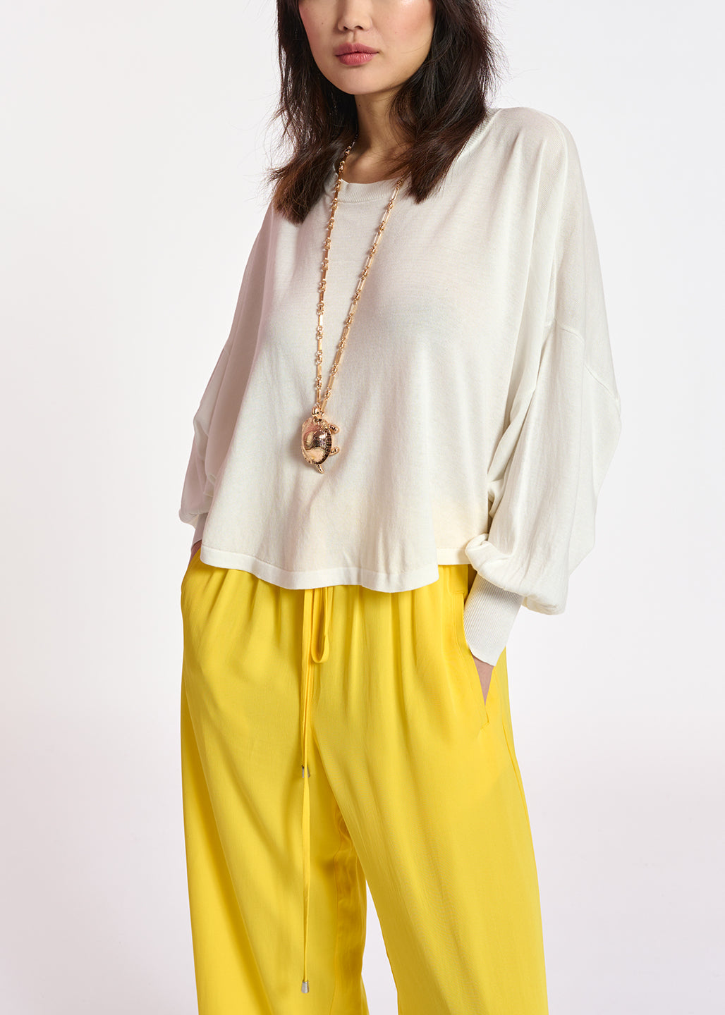 Pull cape blanc casé en coton mélangé RE—SSENTIEL | Essentiel second hand