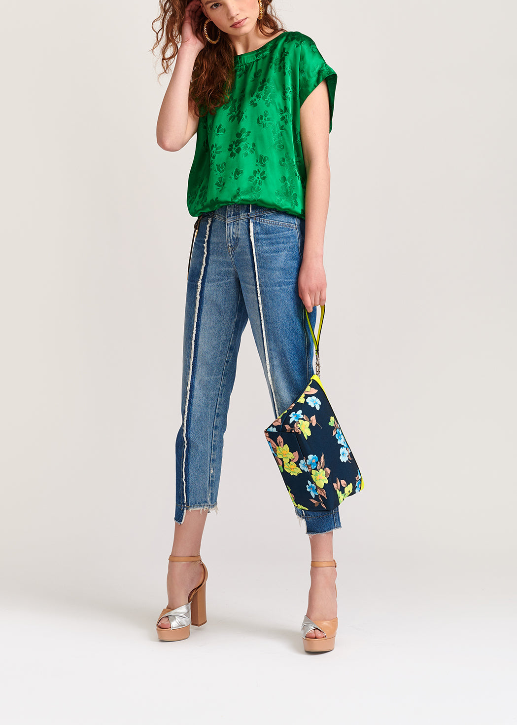 Groene top van bloemenjacquard RE—SSENTIEL | Essentiel second hand
