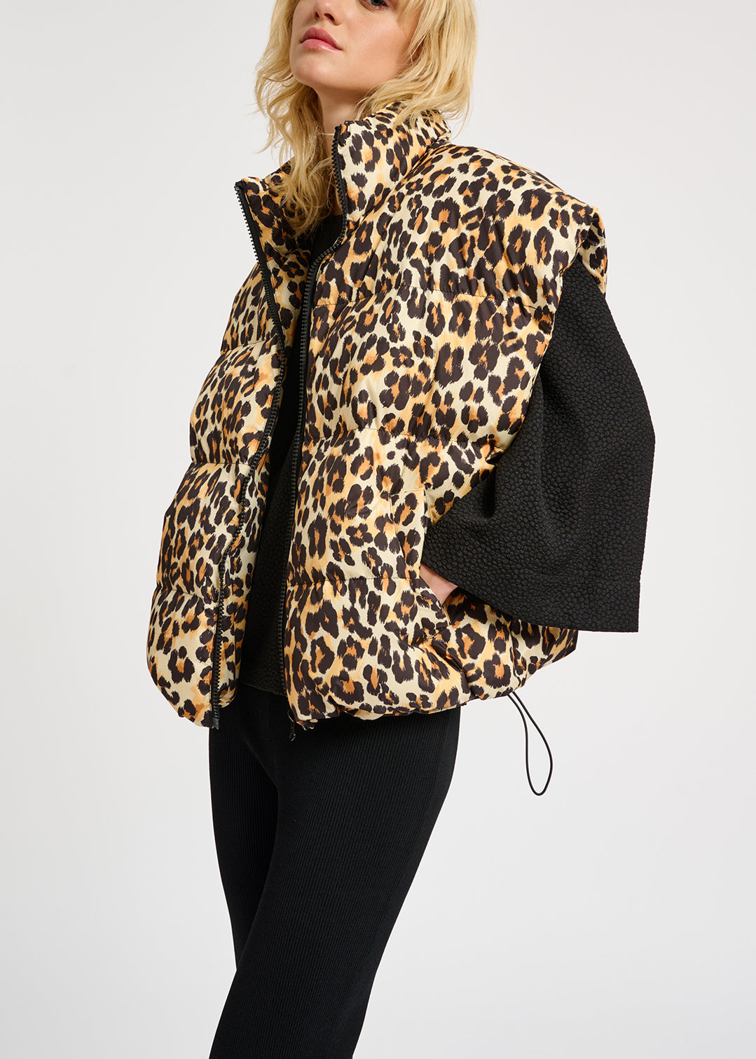 Leopard-print puffer vest RE—SSENTIEL | Essentiel second hand