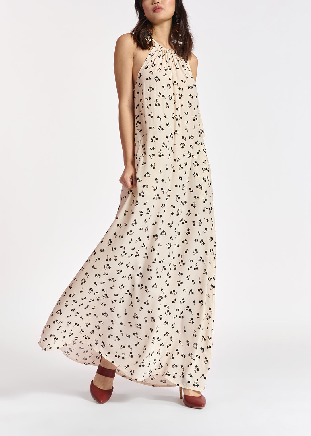 Off-white halter neck maxi dress with cherry print RE—SSENTIEL | Essentiel second hand