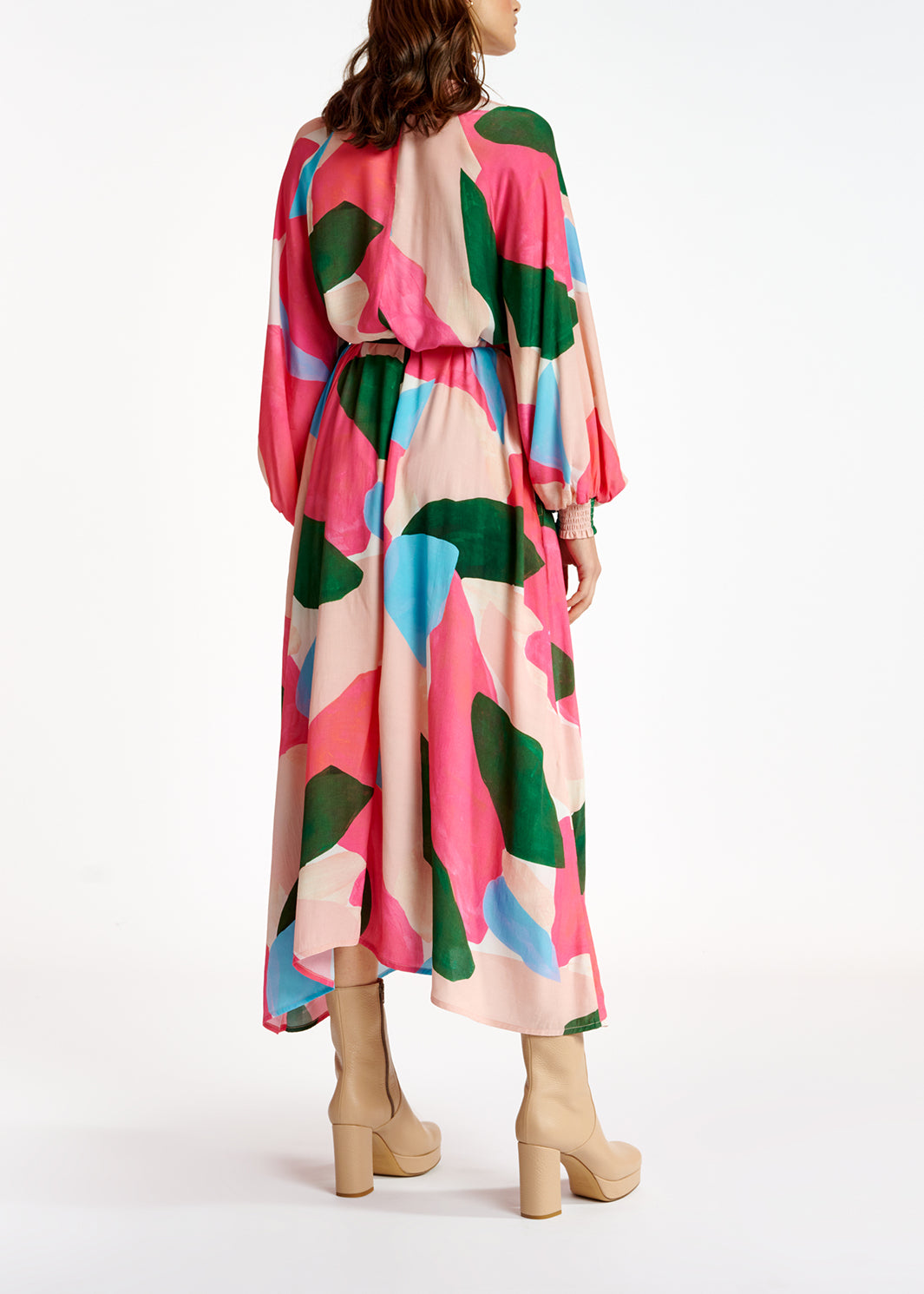 Maxi robe à imprimé graphique rose clair, rose et bleu RE—SSENTIEL | Essentiel second hand