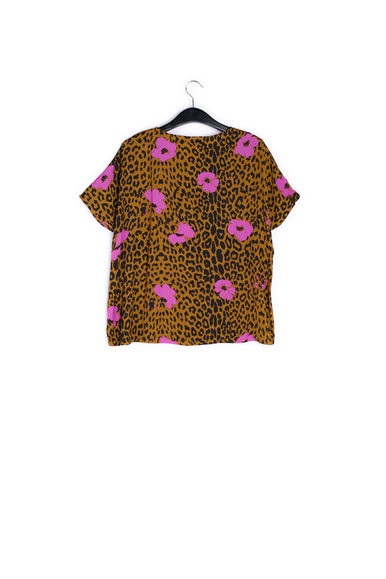 Leopard printed t-shirt with pink statement detail RE—SSENTIEL | Essentiel second hand