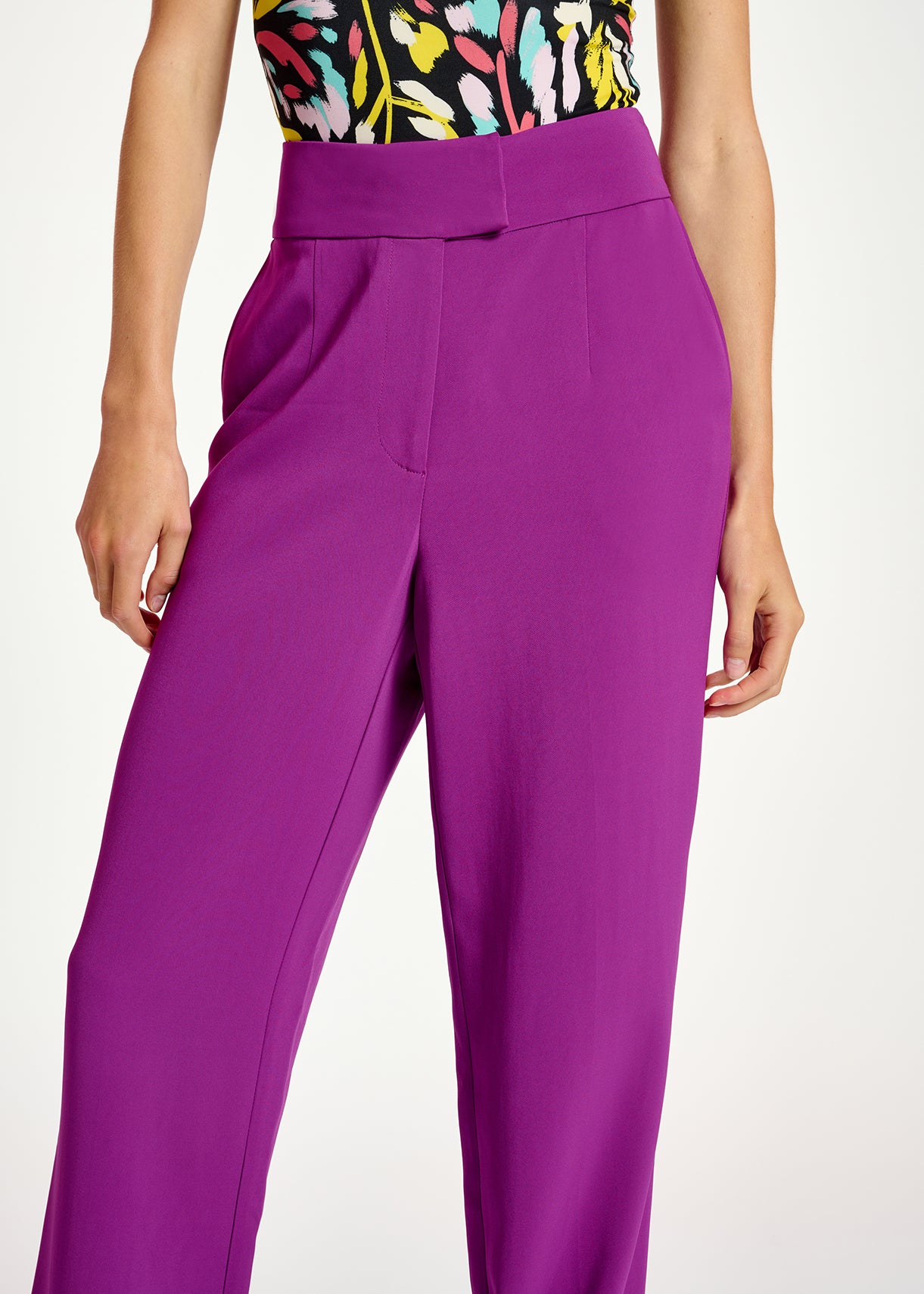 Purple viscose-satin straight-leg pants RE—SSENTIEL | Essentiel second hand