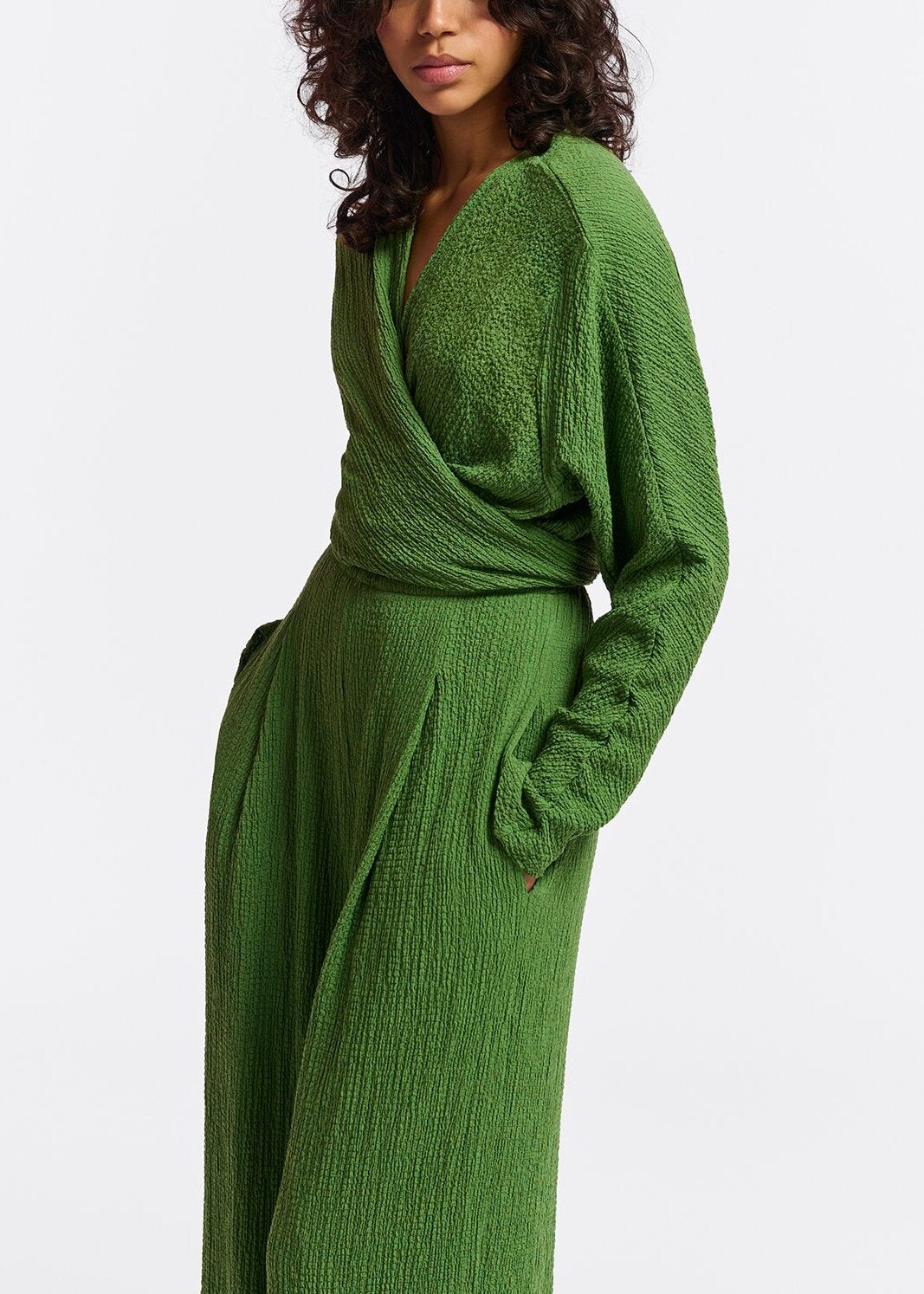Dark green seersucker jumpsuit with tied front RE—SSENTIEL | Essentiel second hand