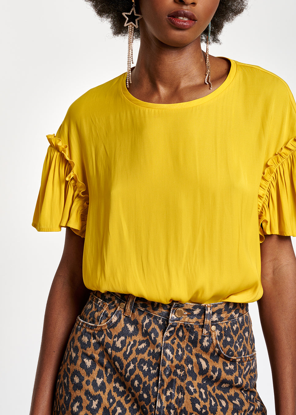 Gele top met korte ruchemouwen RE—SSENTIEL | Essentiel second hand