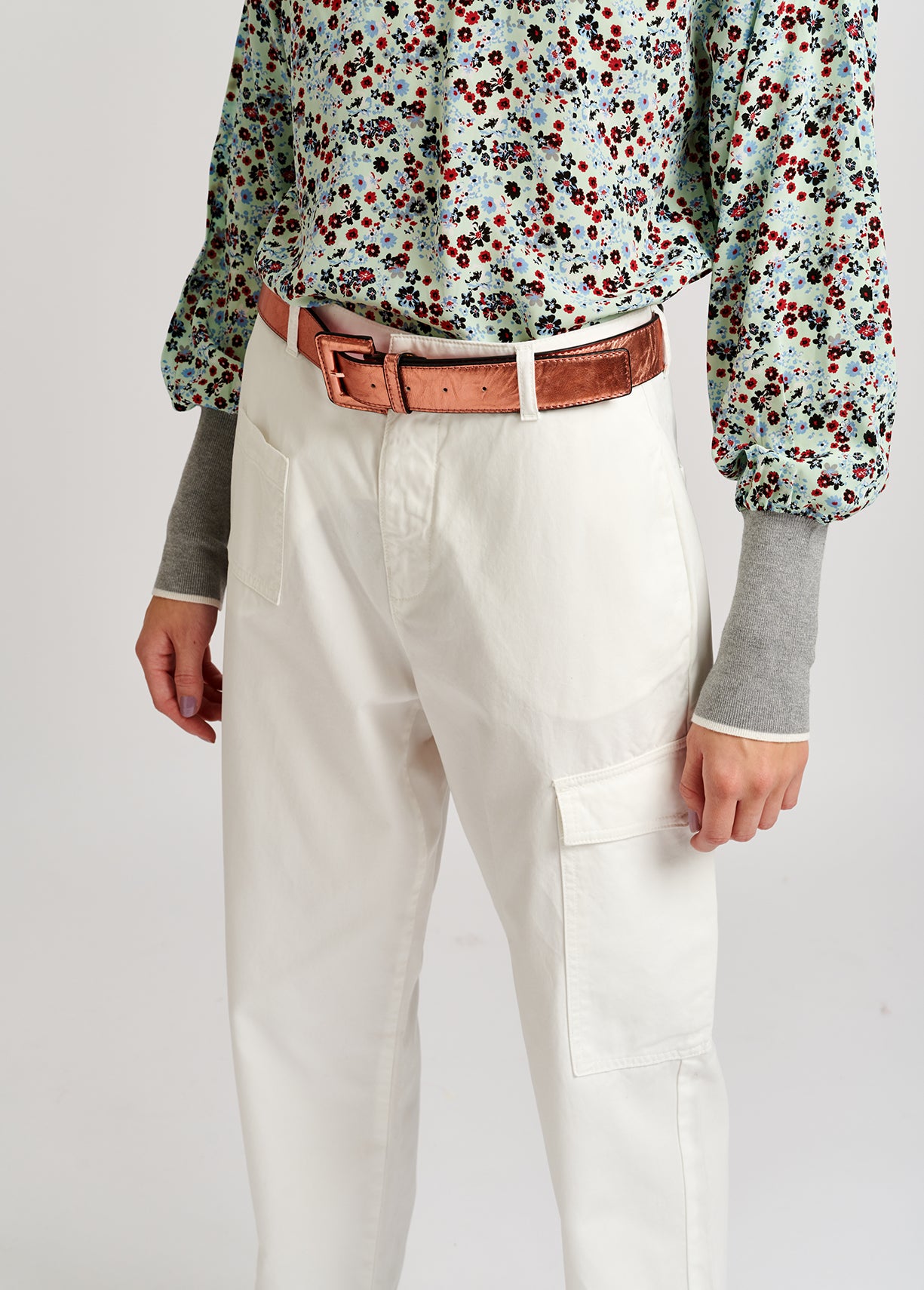 Off-white cotton cargo pants RE—SSENTIEL | Essentiel second hand