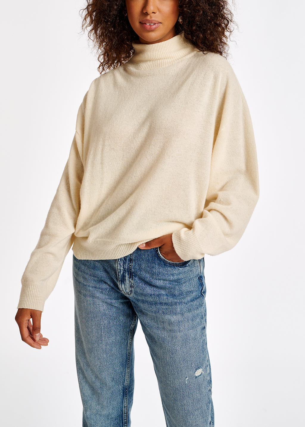 Pull à col roulé blanc cassé en mélange de mérinos RE—SSENTIEL | Essentiel second hand