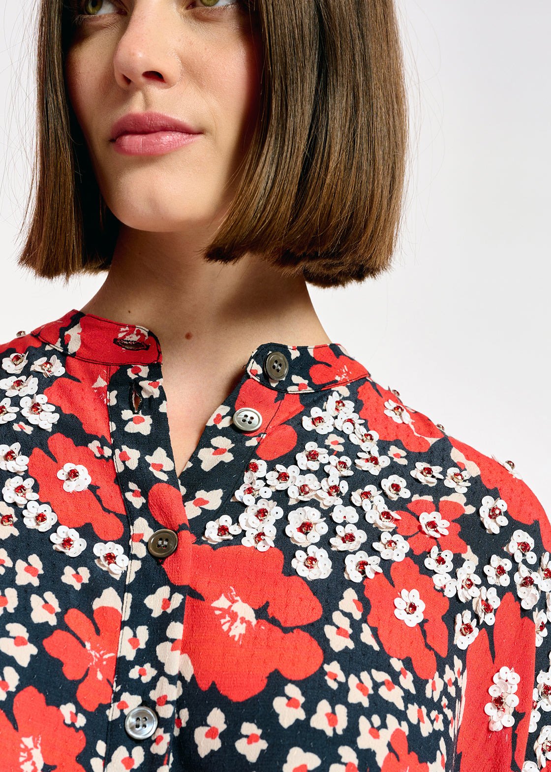 Robe midi à  imprimé fleuri bleu, rouge et blanc RE—SSENTIEL | Essentiel second hand