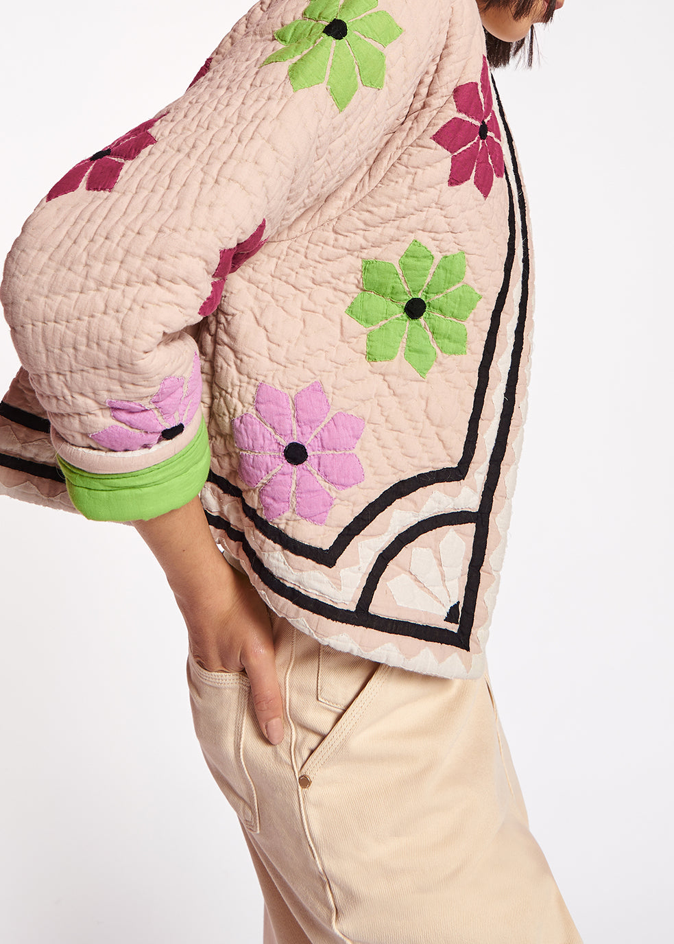 Off-white quilted jacket with flower patches RE—SSENTIEL | Essentiel second hand