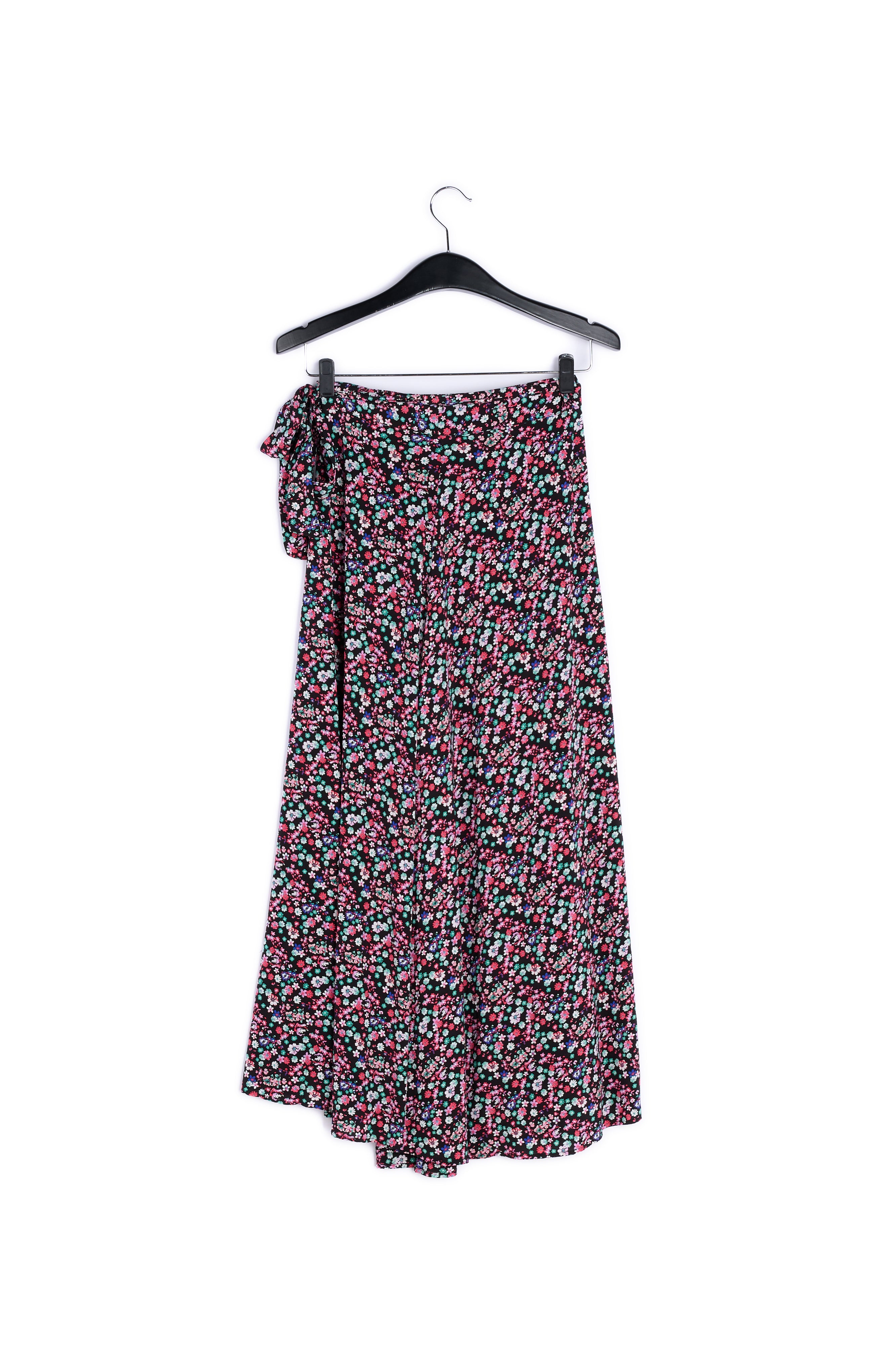 Jupe maxi noire cache-cœur à imprimé floral RE—SSENTIEL | Essentiel second hand