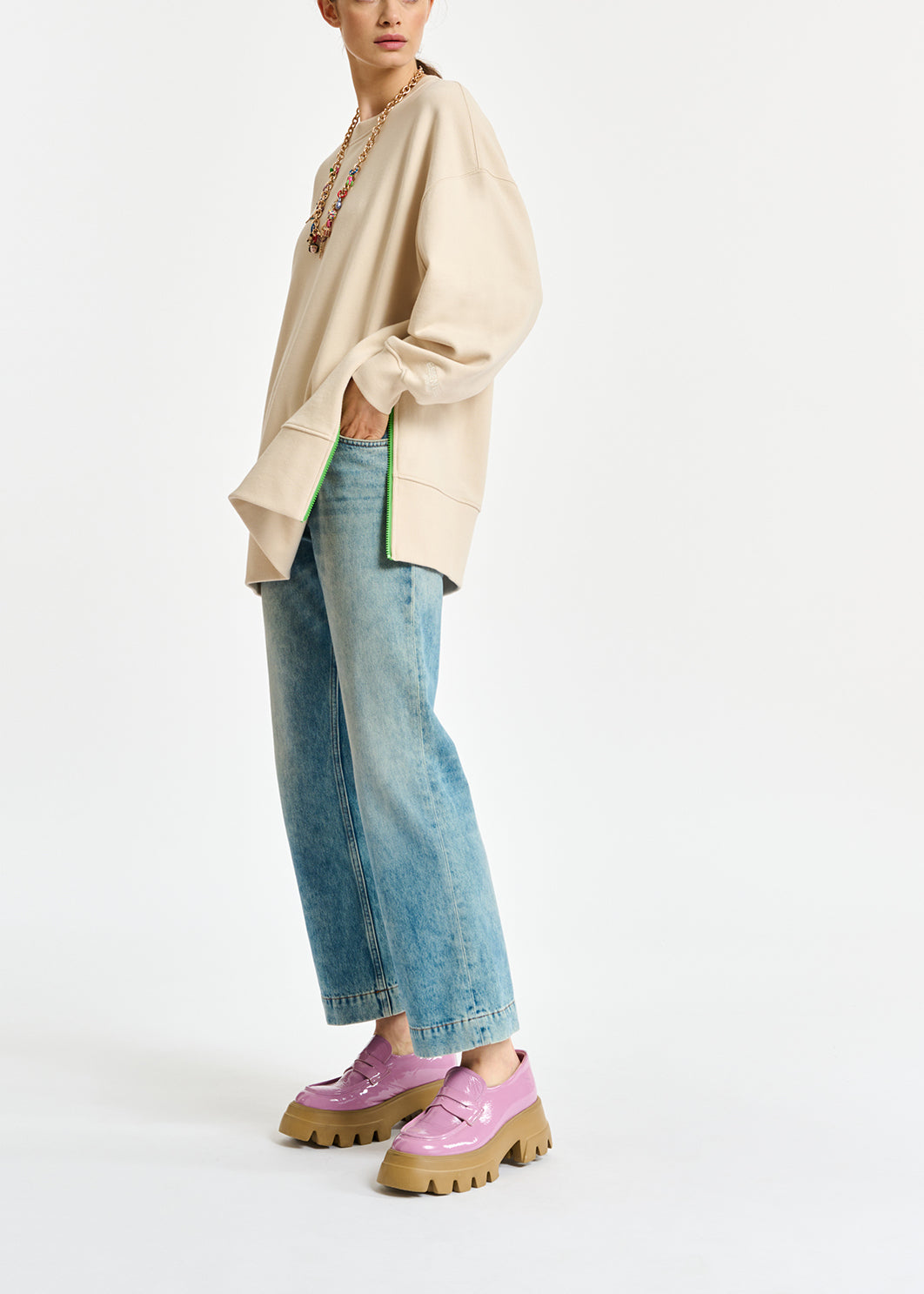 Off-white organic cotton sweatshirt with boxy cut RE—SSENTIEL | Essentiel second hand