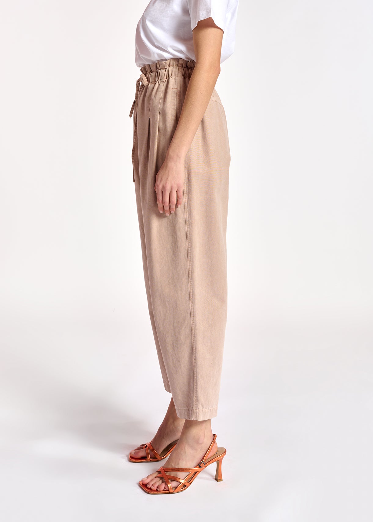 Beige cotton tapered pants RE—SSENTIEL | Essentiel second hand