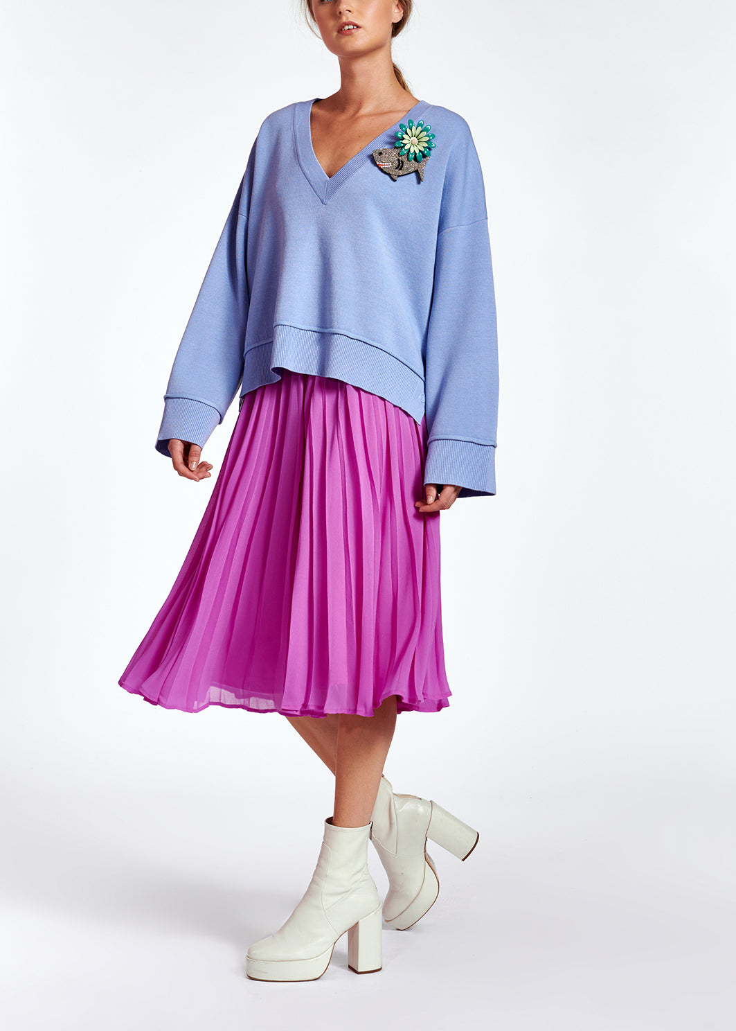 Pull carré bleu clair à encolure v RE—SSENTIEL | Essentiel second hand