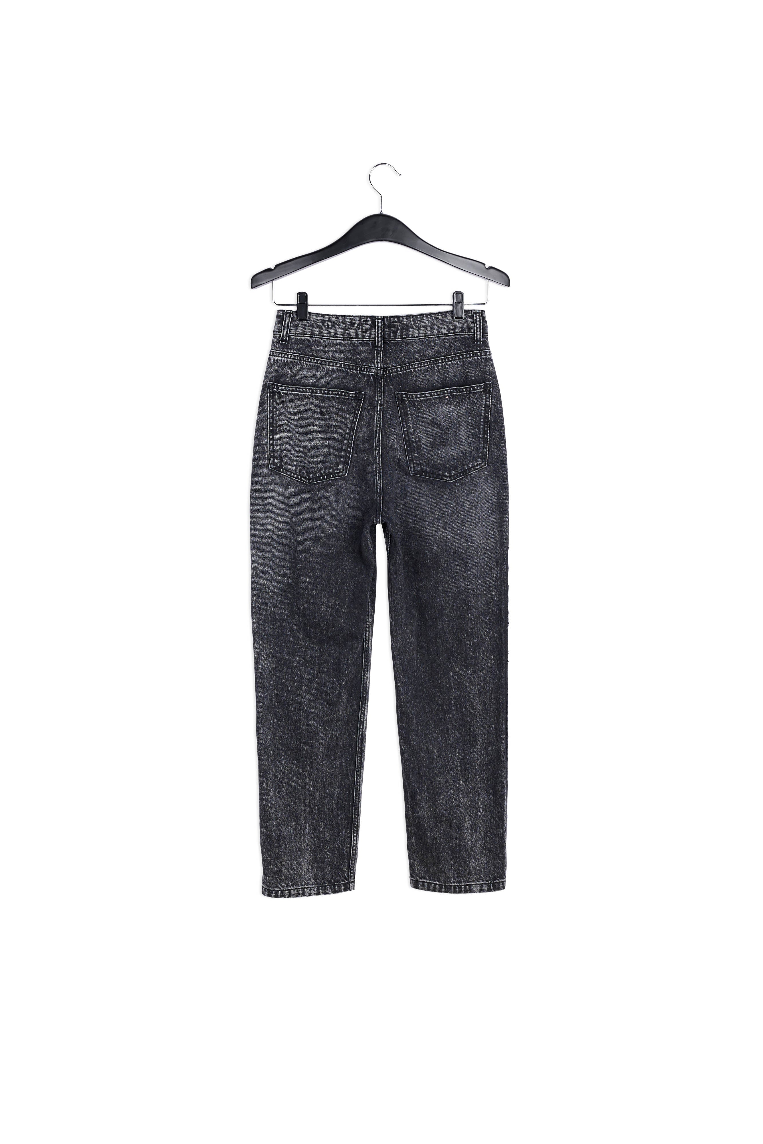 Jean gris foncé aux jambes droites RE—SSENTIEL | Essentiel second hand