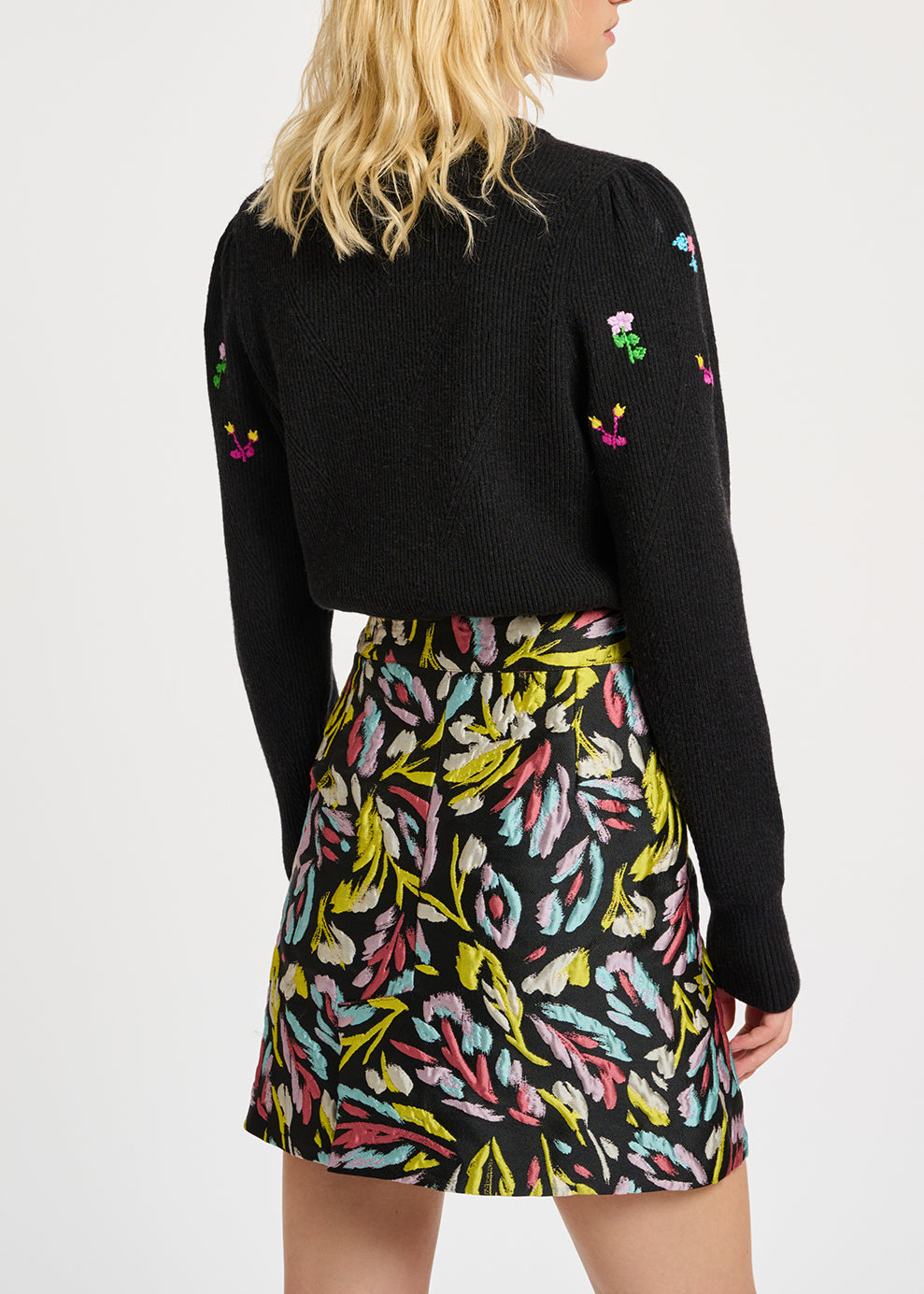 Black, yellow and lilac jacquard mini skirt RE—SSENTIEL | Essentiel second hand