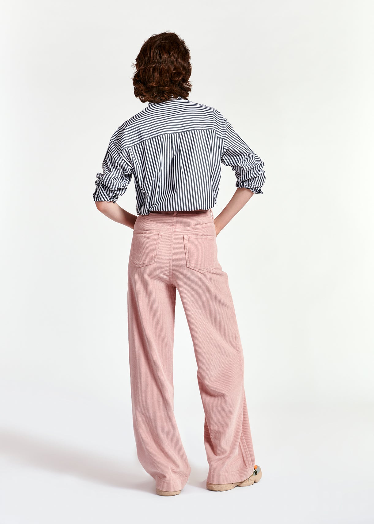 Pastel pink soft corduroy wide leg pants RE—SSENTIEL | Essentiel second hand