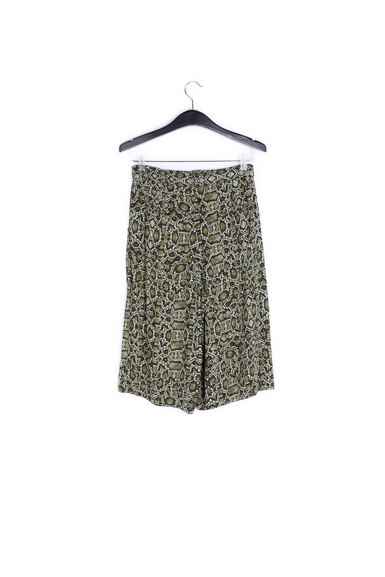 Wide fit shorts RE—SSENTIEL | Essentiel second hand