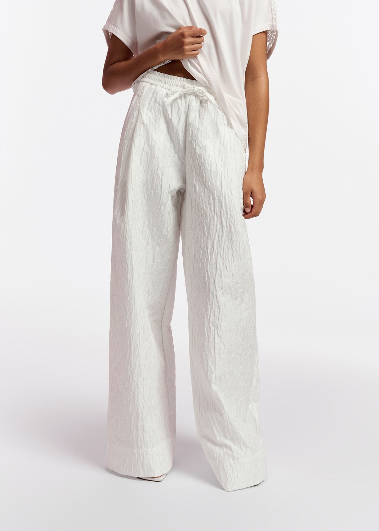 Off-white floral-jacquard wide-leg pants RE—SSENTIEL | Essentiel second hand
