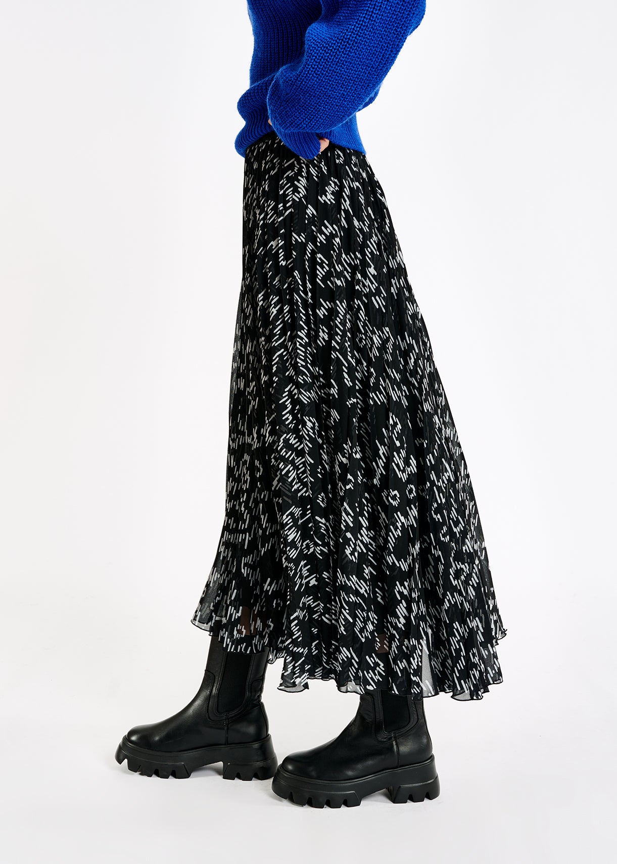 Atelevision jupe RE—SSENTIEL | Essentiel second hand