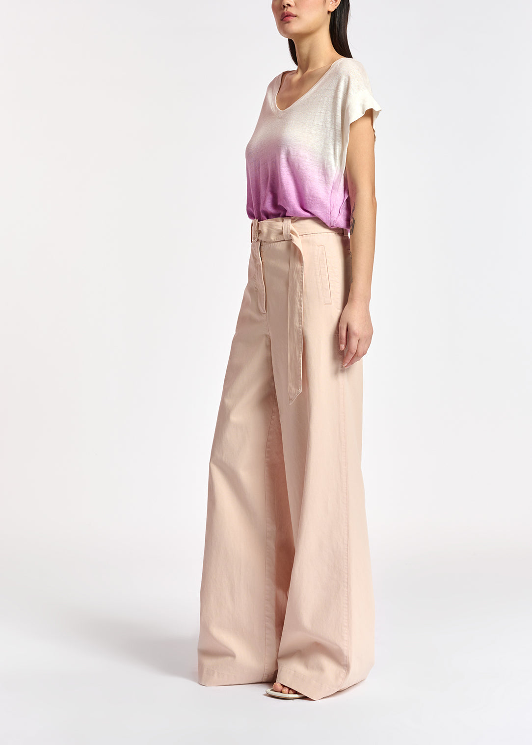 Poederroze wijde jeans met hoge taille en riem RE—SSENTIEL | Essentiel second hand